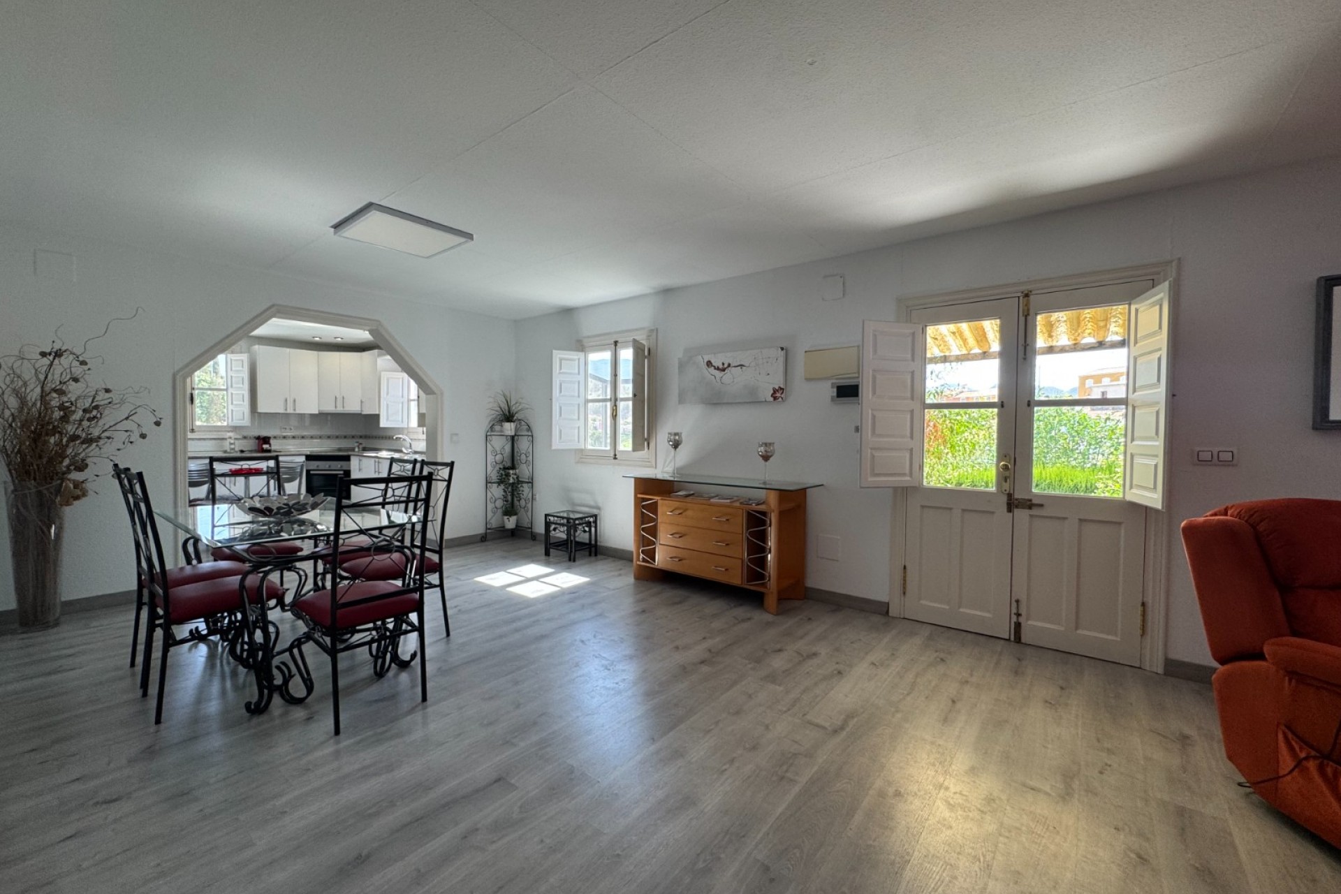 Resale - Villa - Blanca