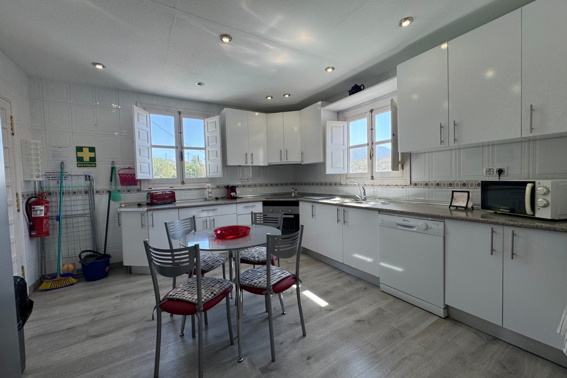 Resale - Villa - Blanca