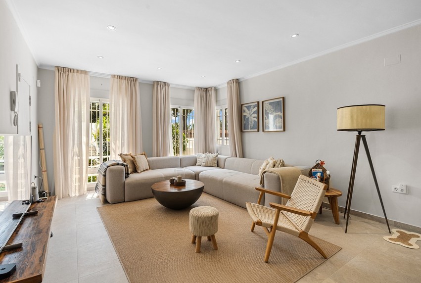 Resale - Villa - Cabo de las Huertas - Cala Cantalar