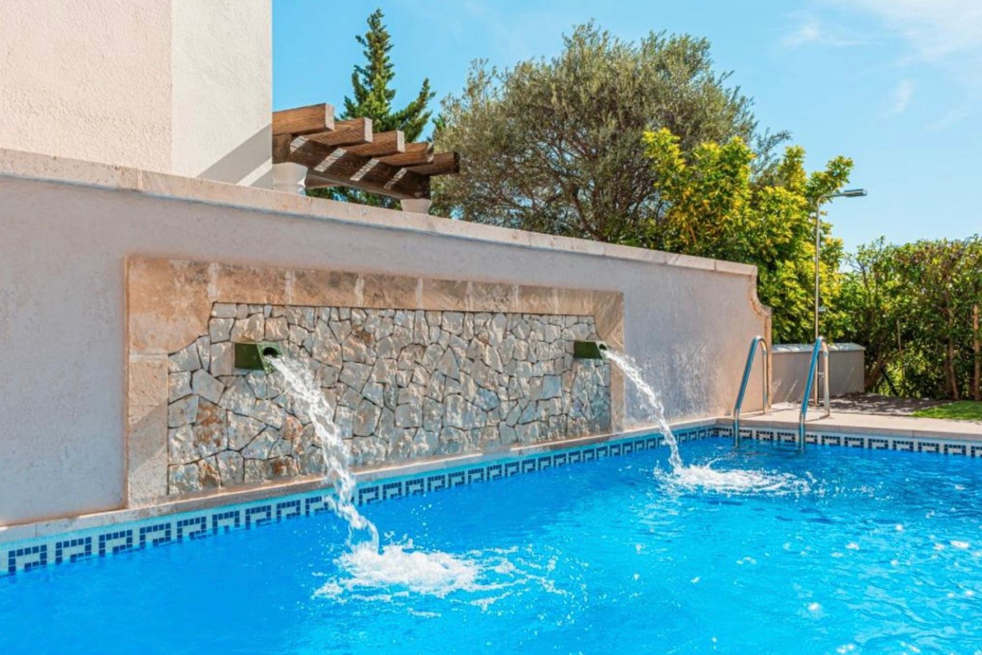 Resale - Villa - Calviá - Mallorca