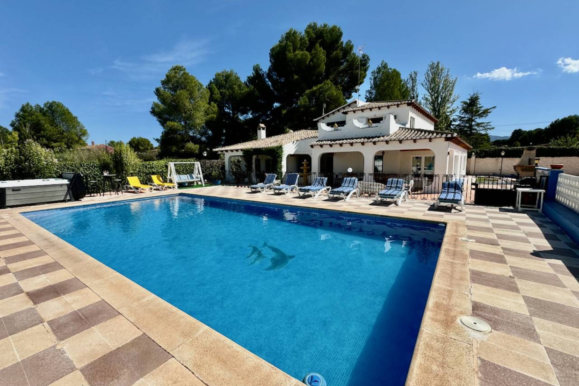 Resale - Villa - Castalla