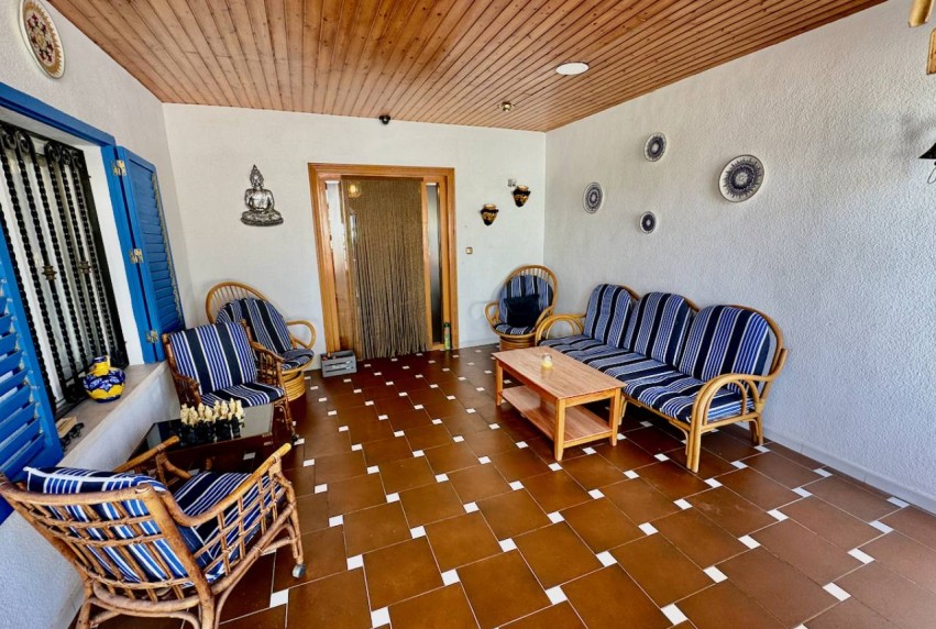 Resale - Villa - Castalla