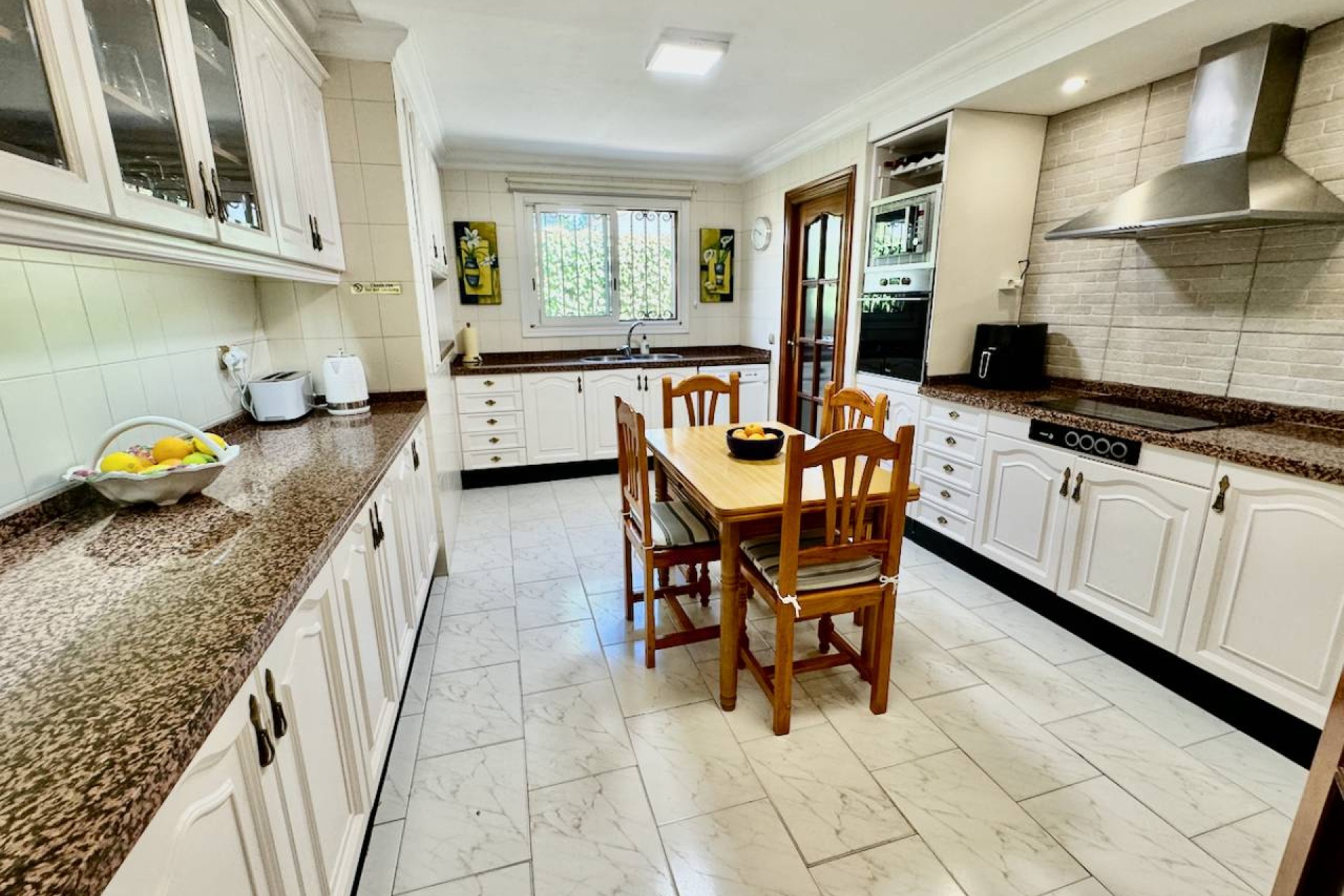 Resale - Villa - Castalla