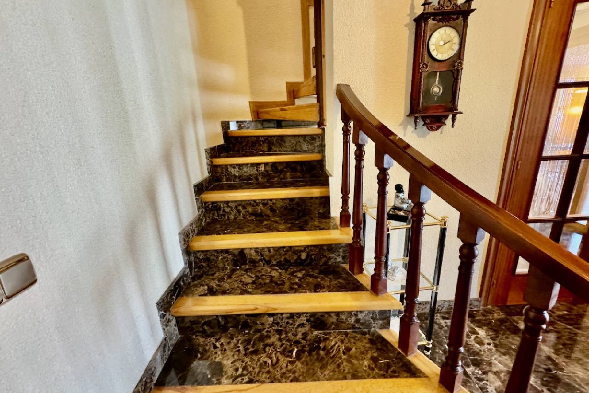 Resale - Villa - Castalla