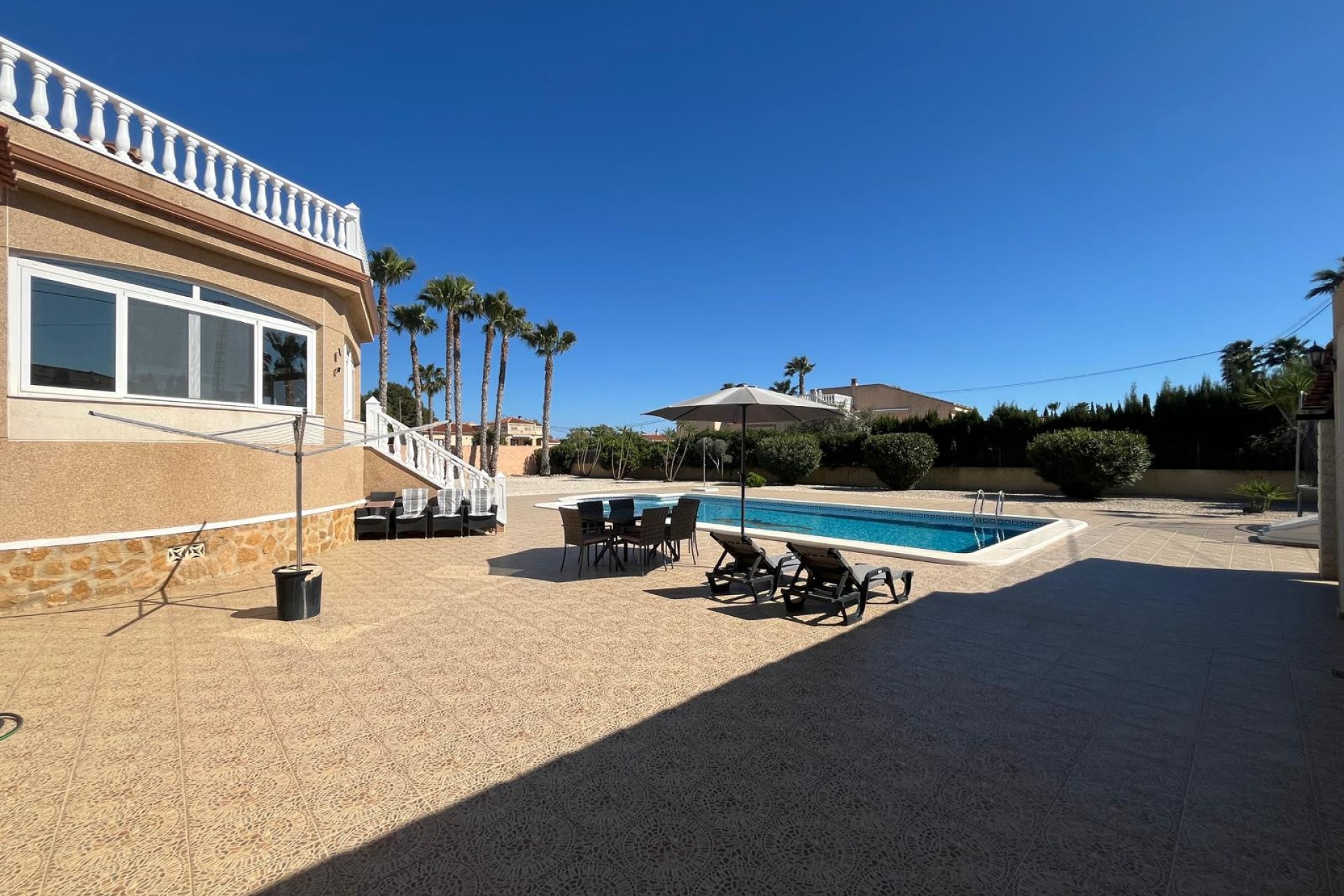 Resale - Villa - Catral