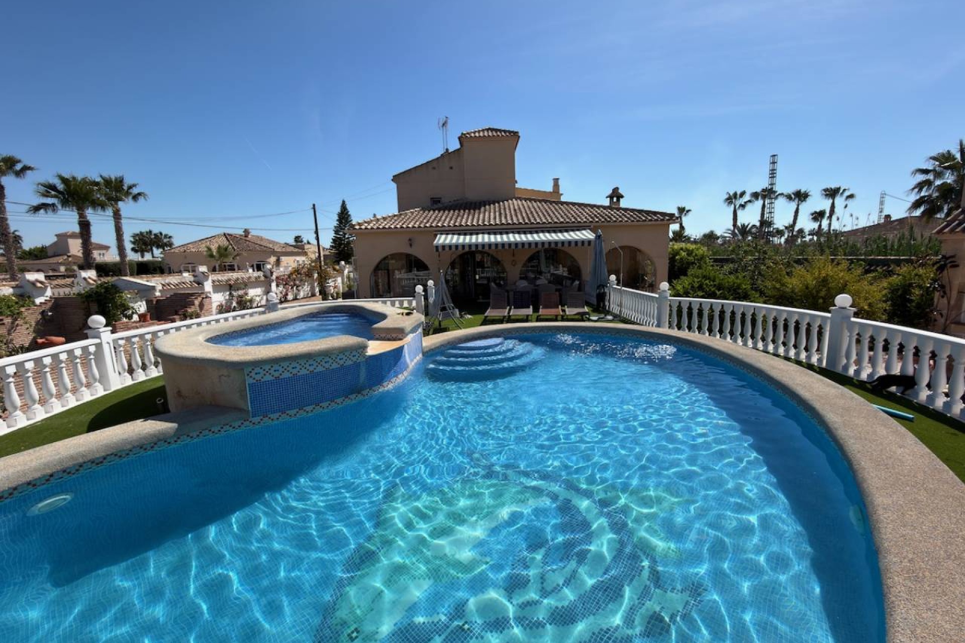 Resale - Villa - Catral