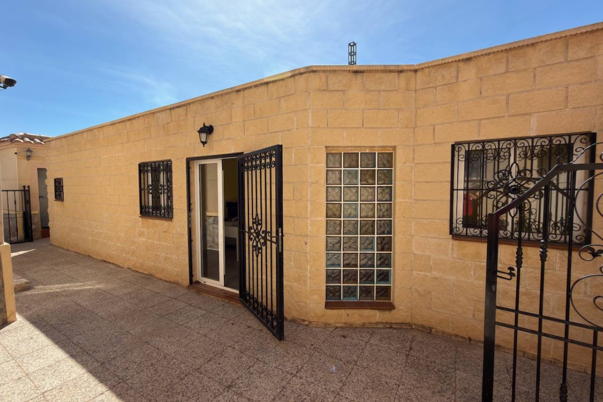 Resale - Villa - Catral