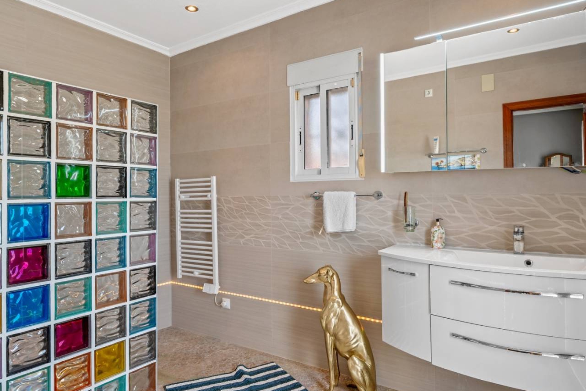 Resale - Villa - Catral