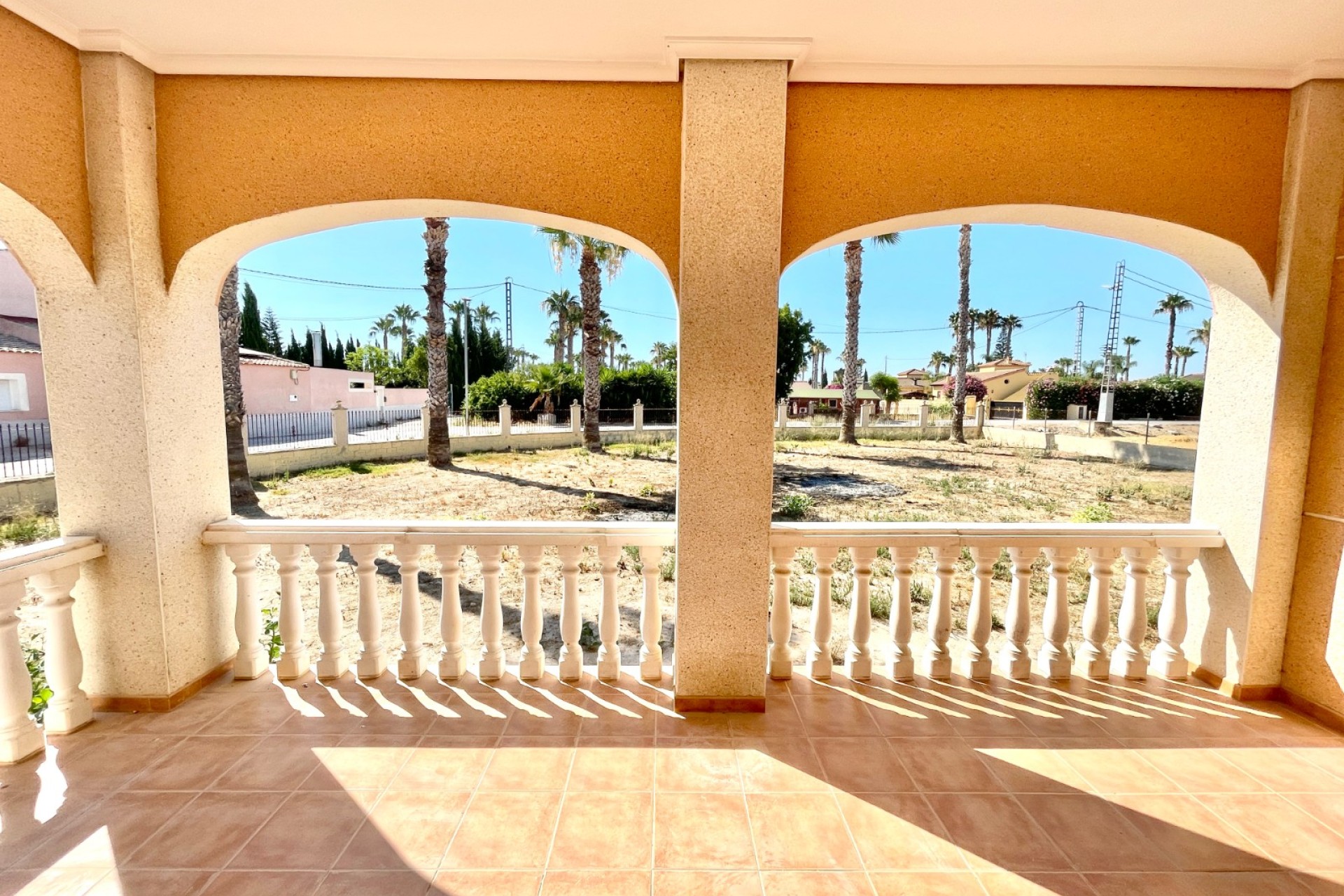 Resale - Villa - Catral