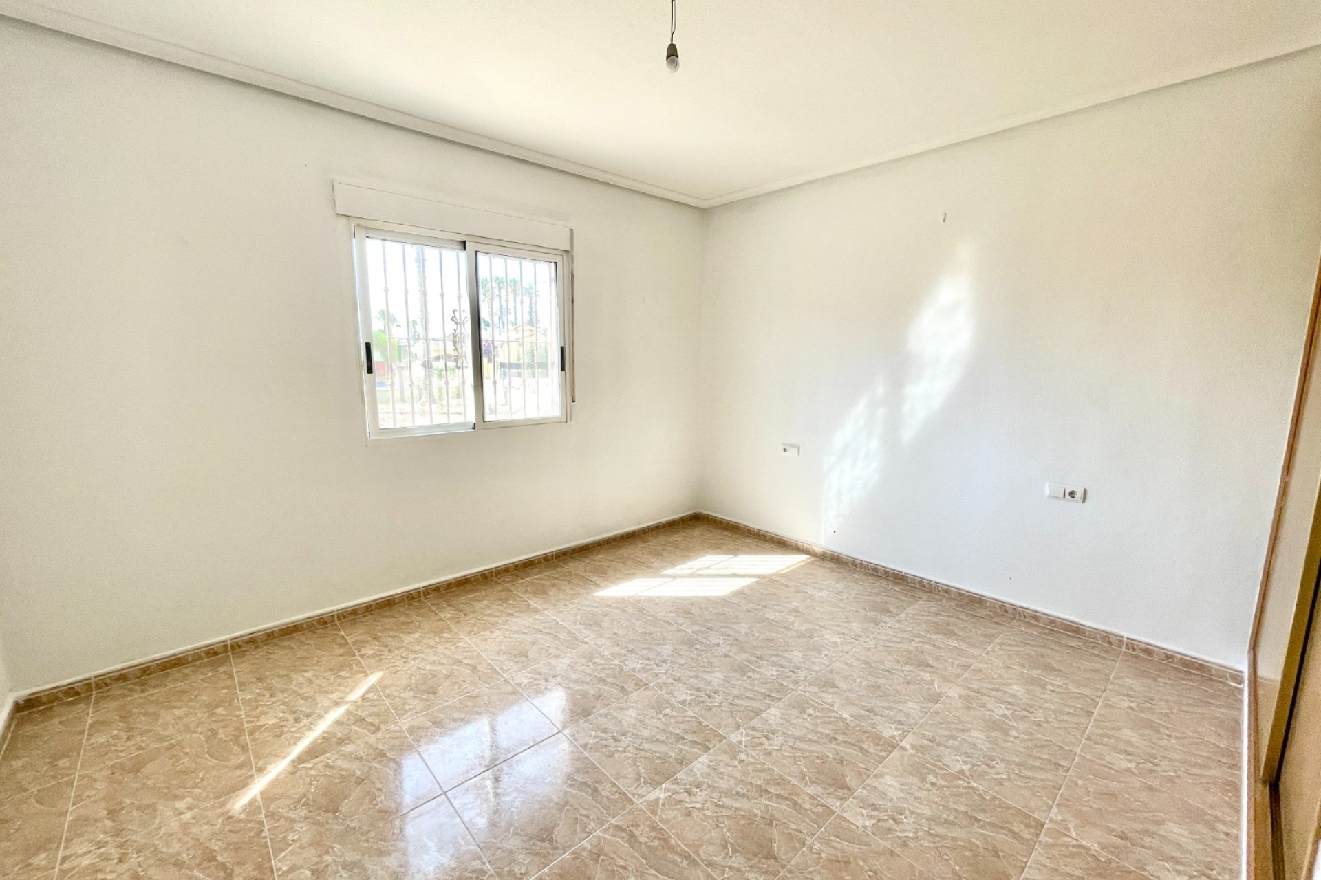 Resale - Villa - Catral