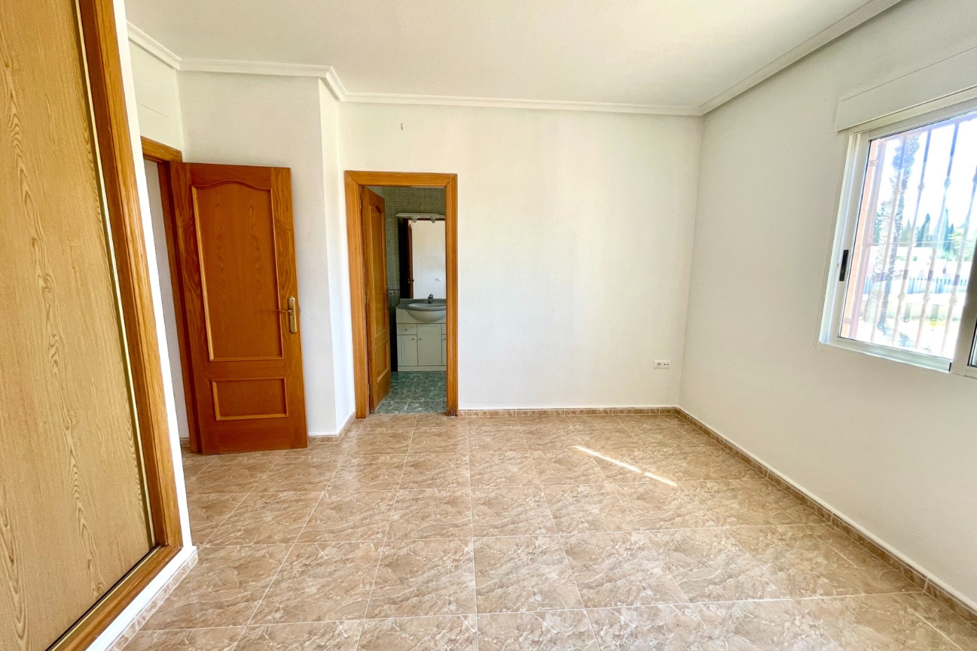 Resale - Villa - Catral