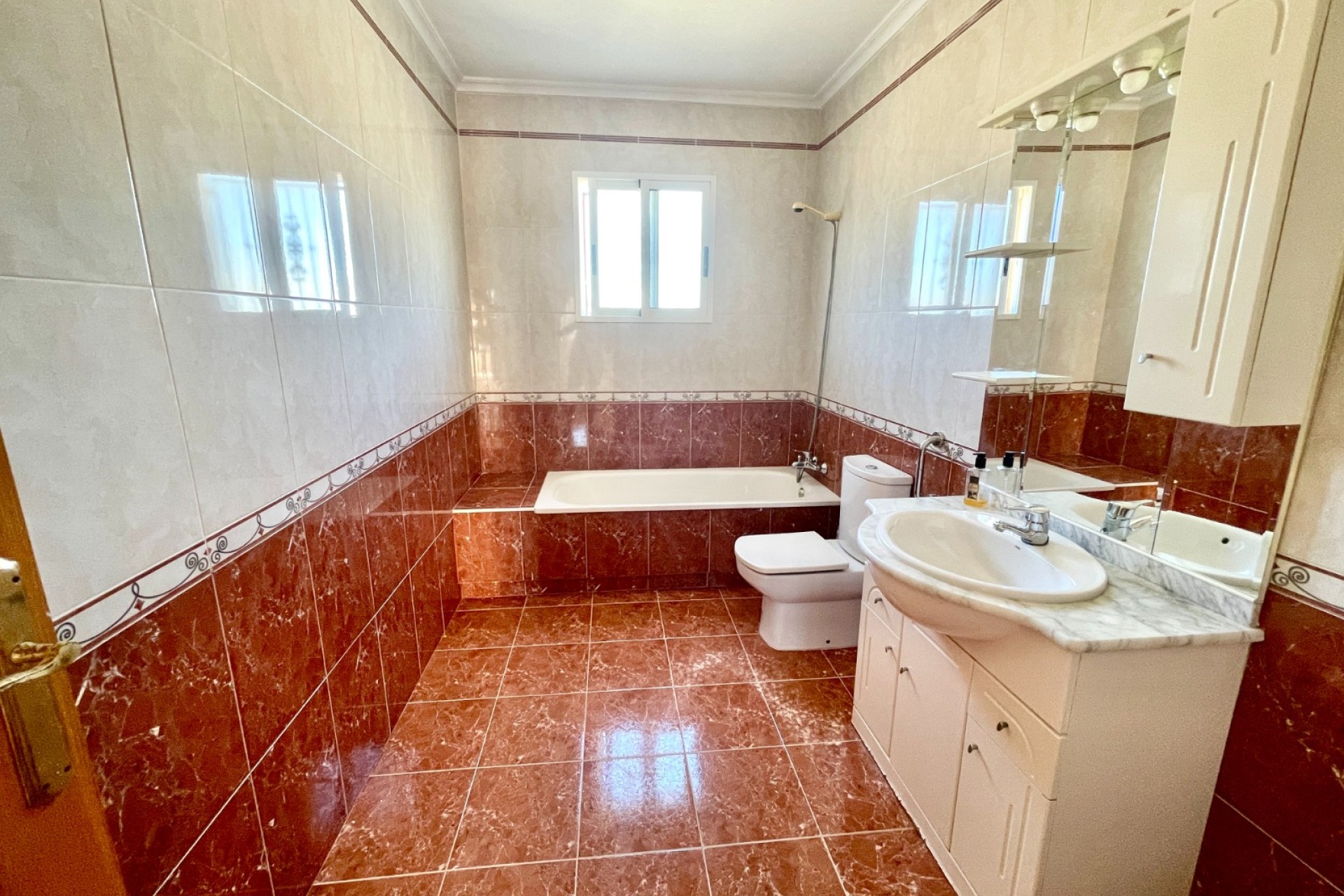 Resale - Villa - Catral