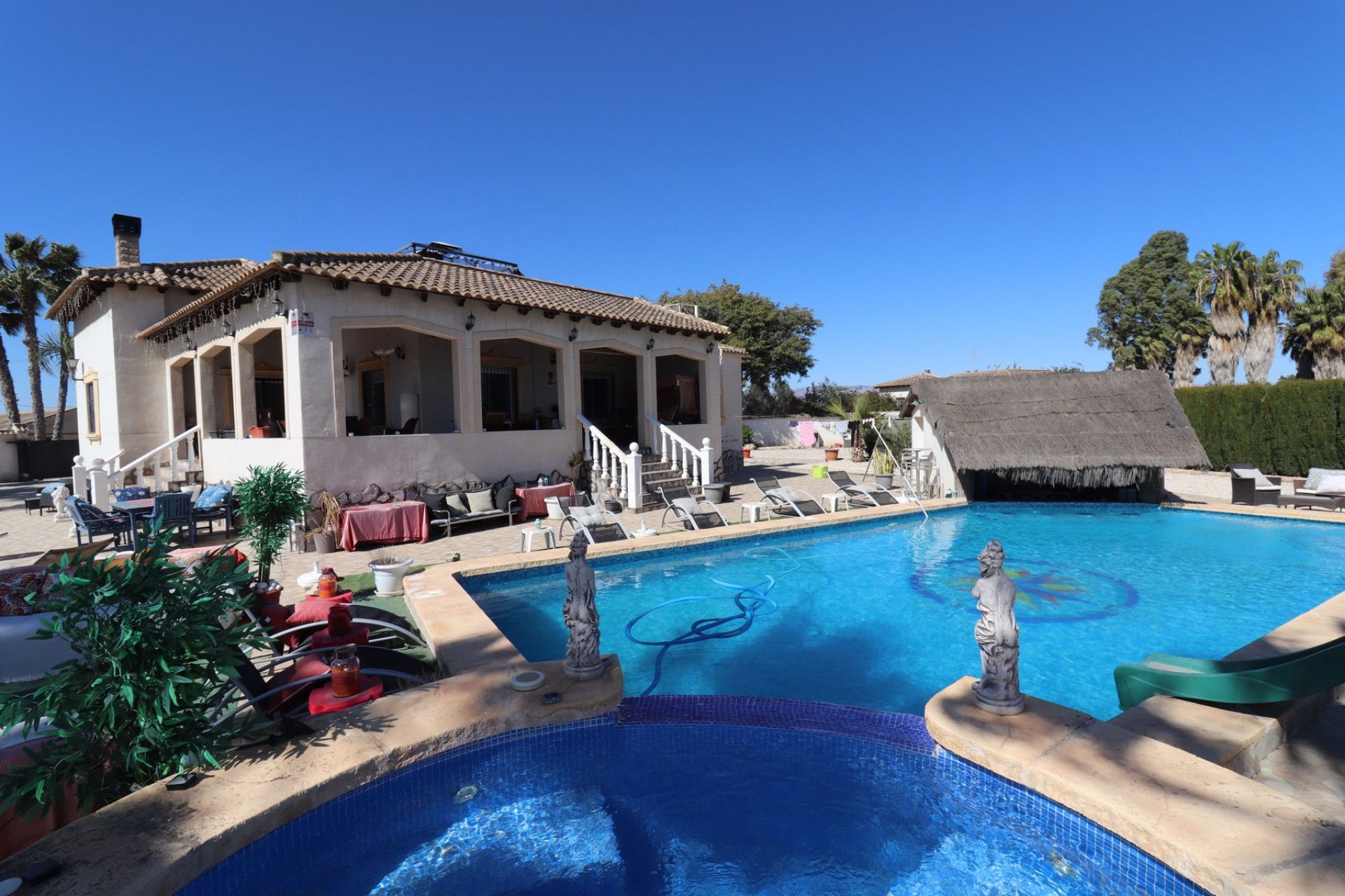 Resale - Villa - Catral