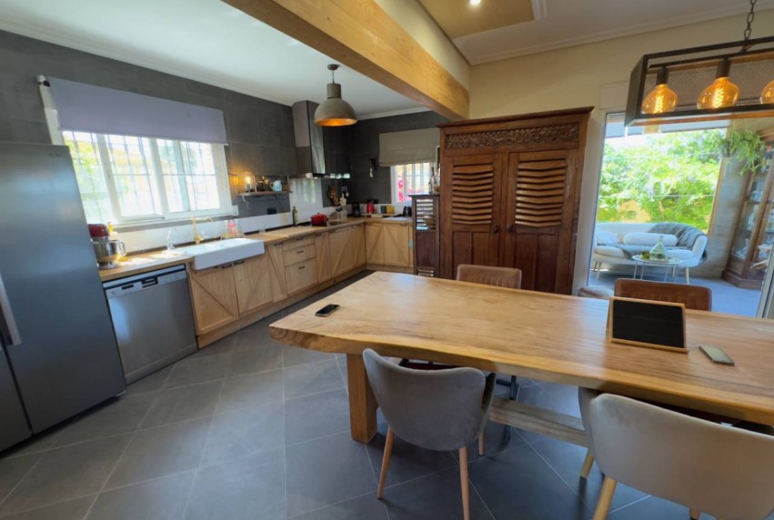 Resale - Villa - Catral