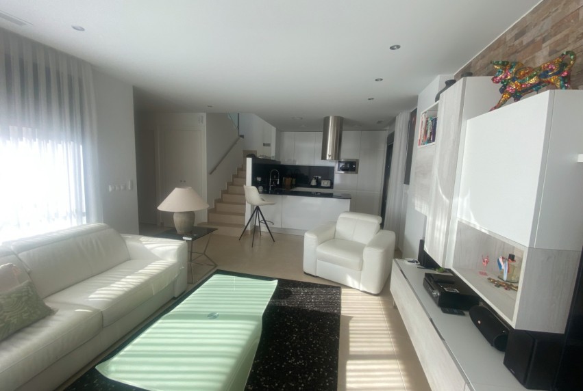 Resale - Villa - Ciudad Quesada - Pueblo Bravo