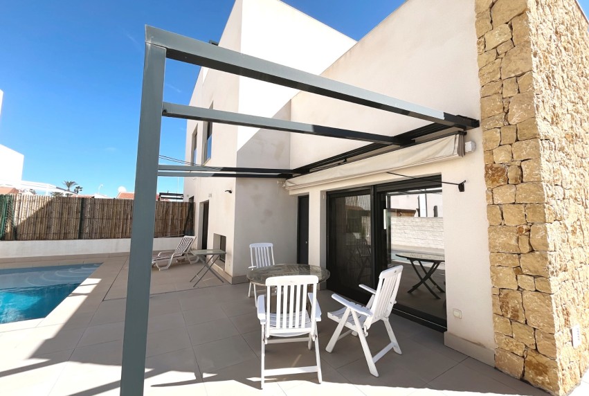 Resale - Villa - Ciudad Quesada - Pueblo Bravo