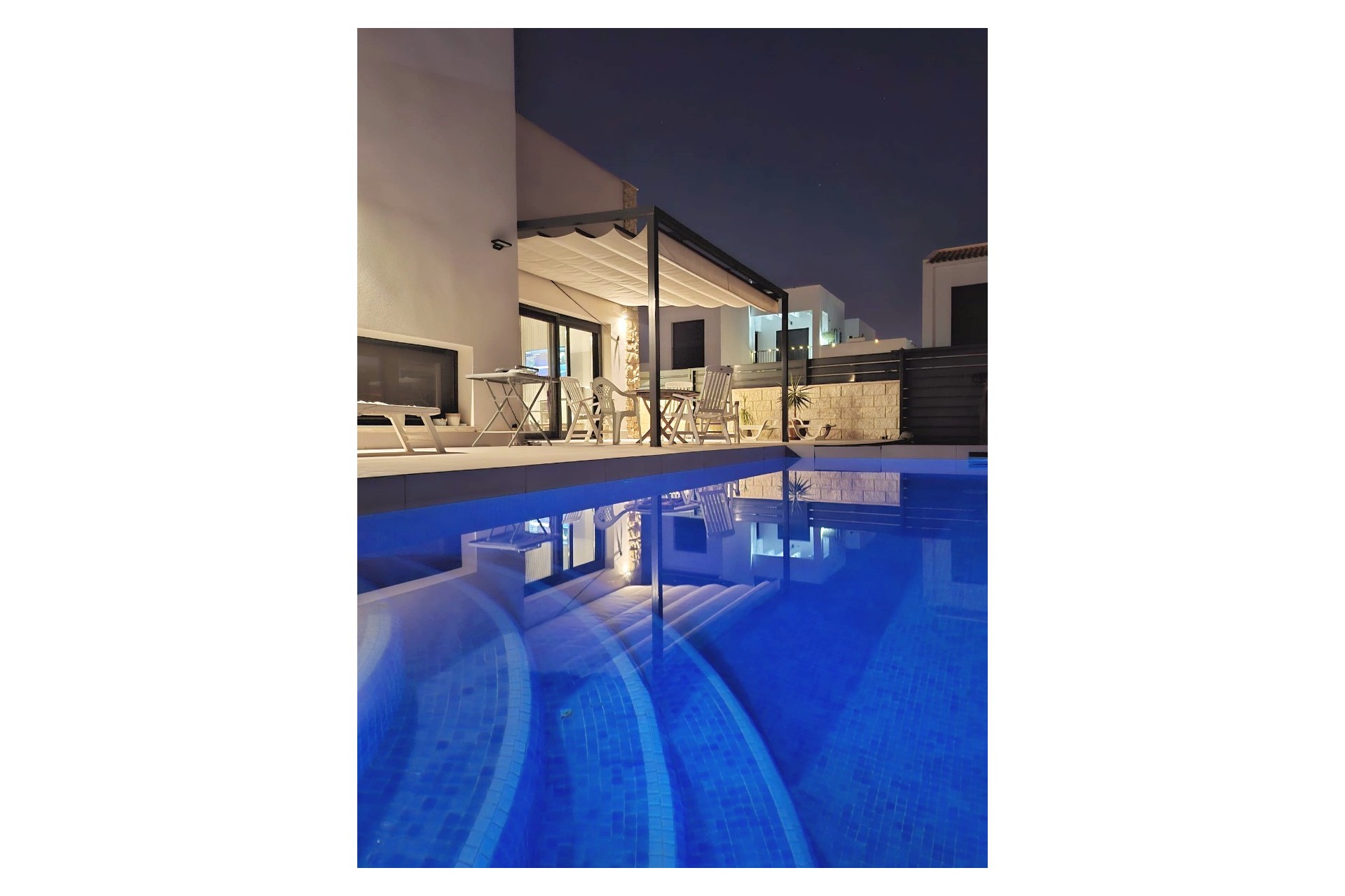 Resale - Villa - Ciudad Quesada - Pueblo Bravo
