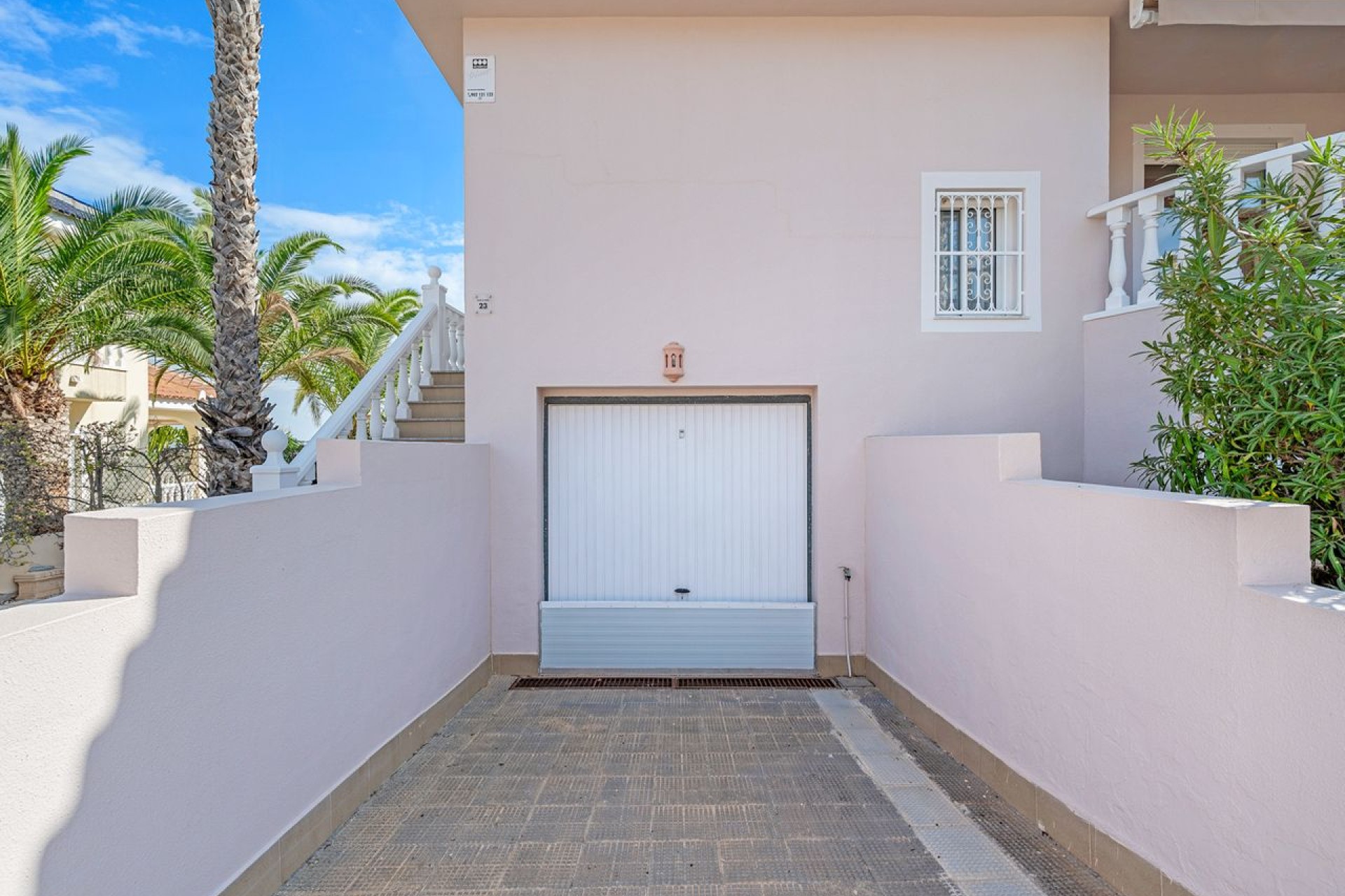 Resale - Villa - Ciudad Quesada - Pueblo Lucero