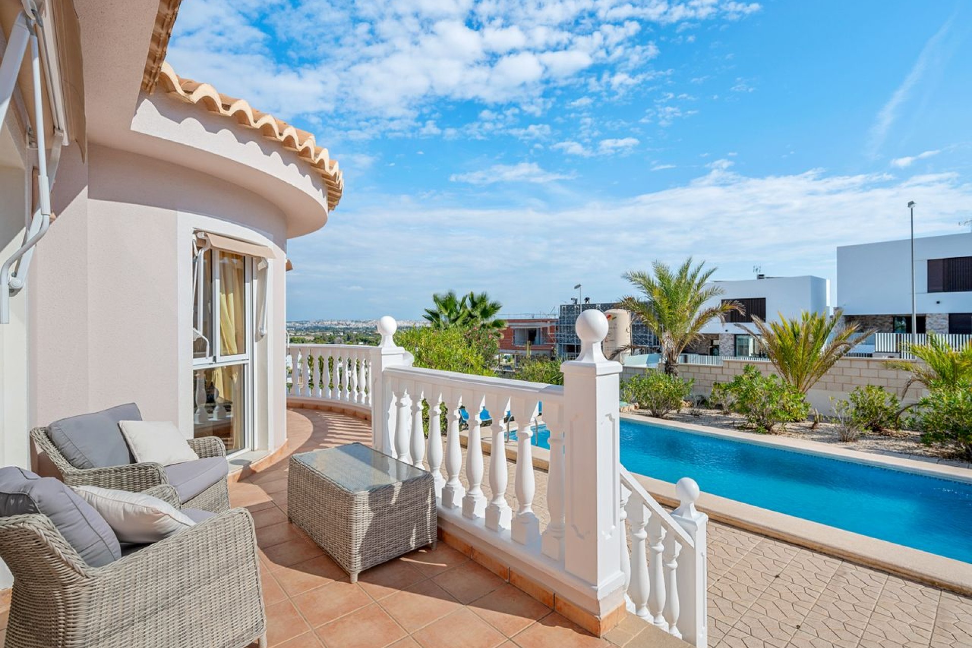 Resale - Villa - Ciudad Quesada - Pueblo Lucero