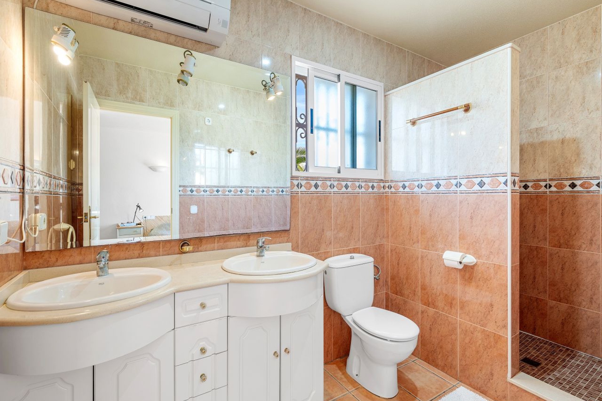 Resale - Villa - Ciudad Quesada - Pueblo Lucero