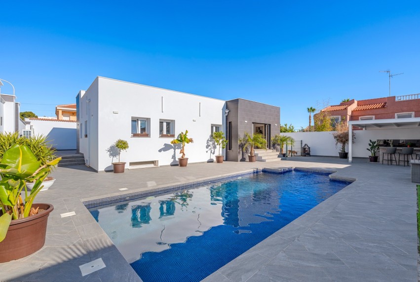 Resale - Villa - Ciudad Quesada