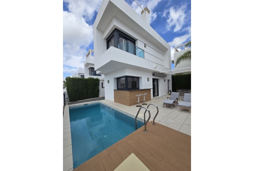 Resale - Villa - Ciudad Quesada