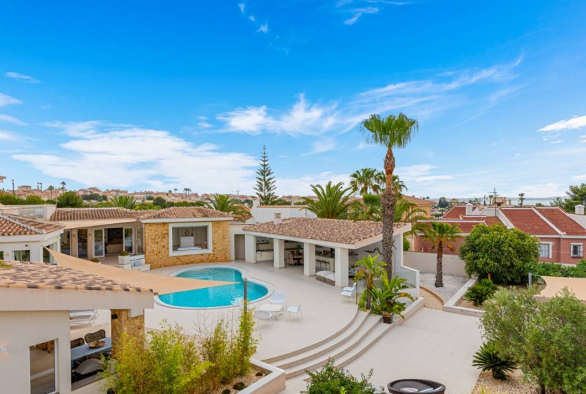 Resale - Villa - Ciudad Quesada