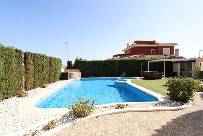 Resale - Villa - Ciudad Quesada