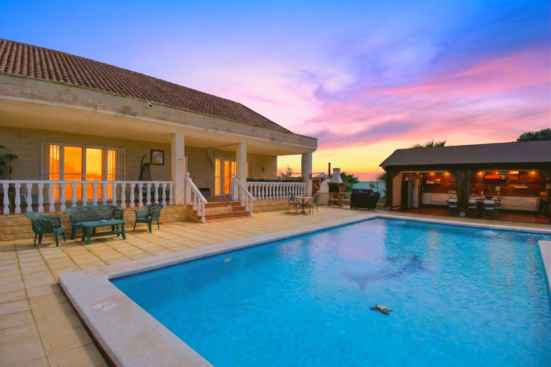 Resale - Villa - Crevillente