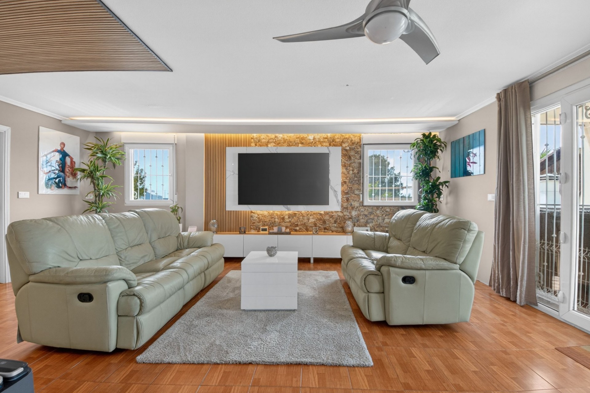 Resale - Villa - Crevillente