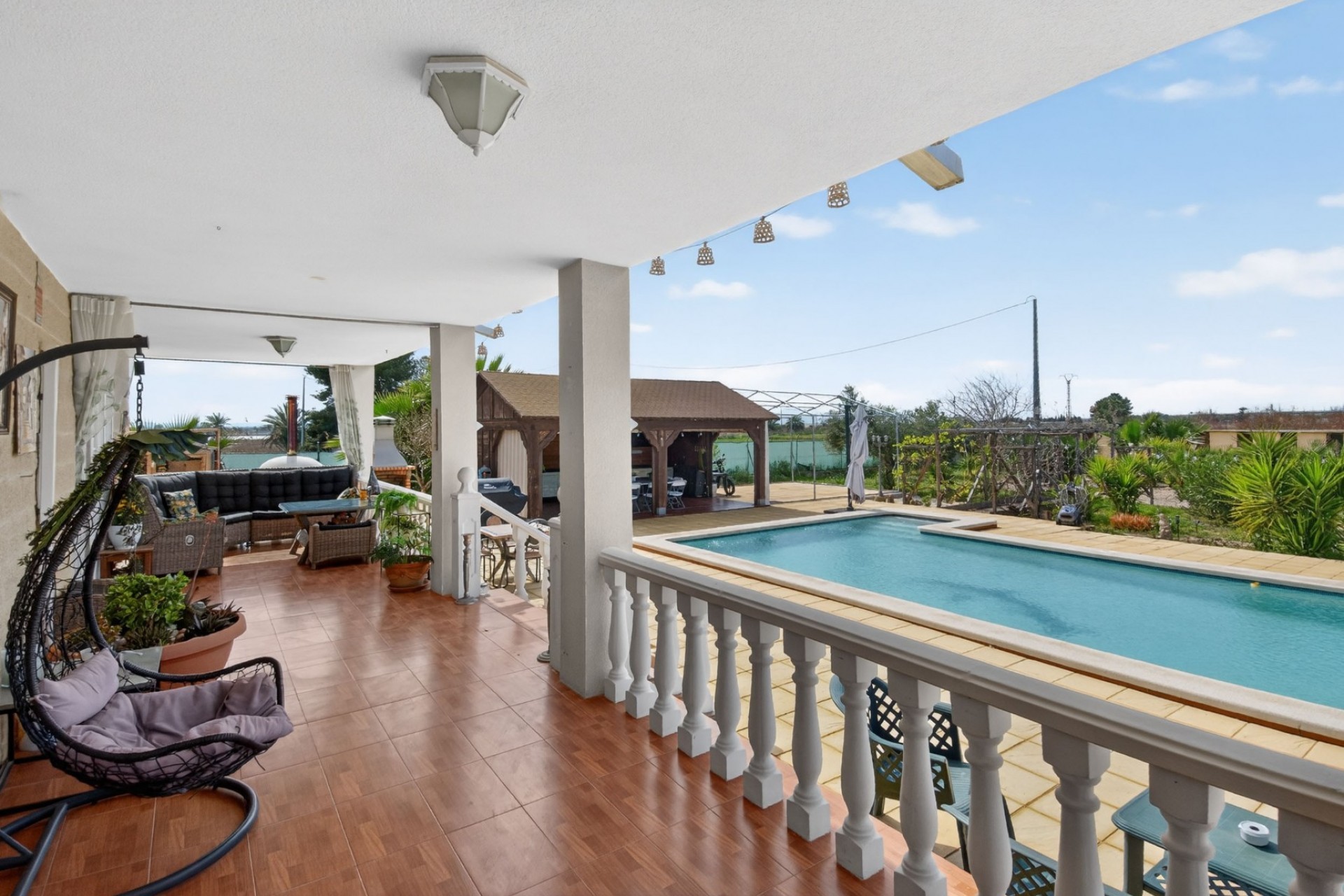 Resale - Villa - Crevillente