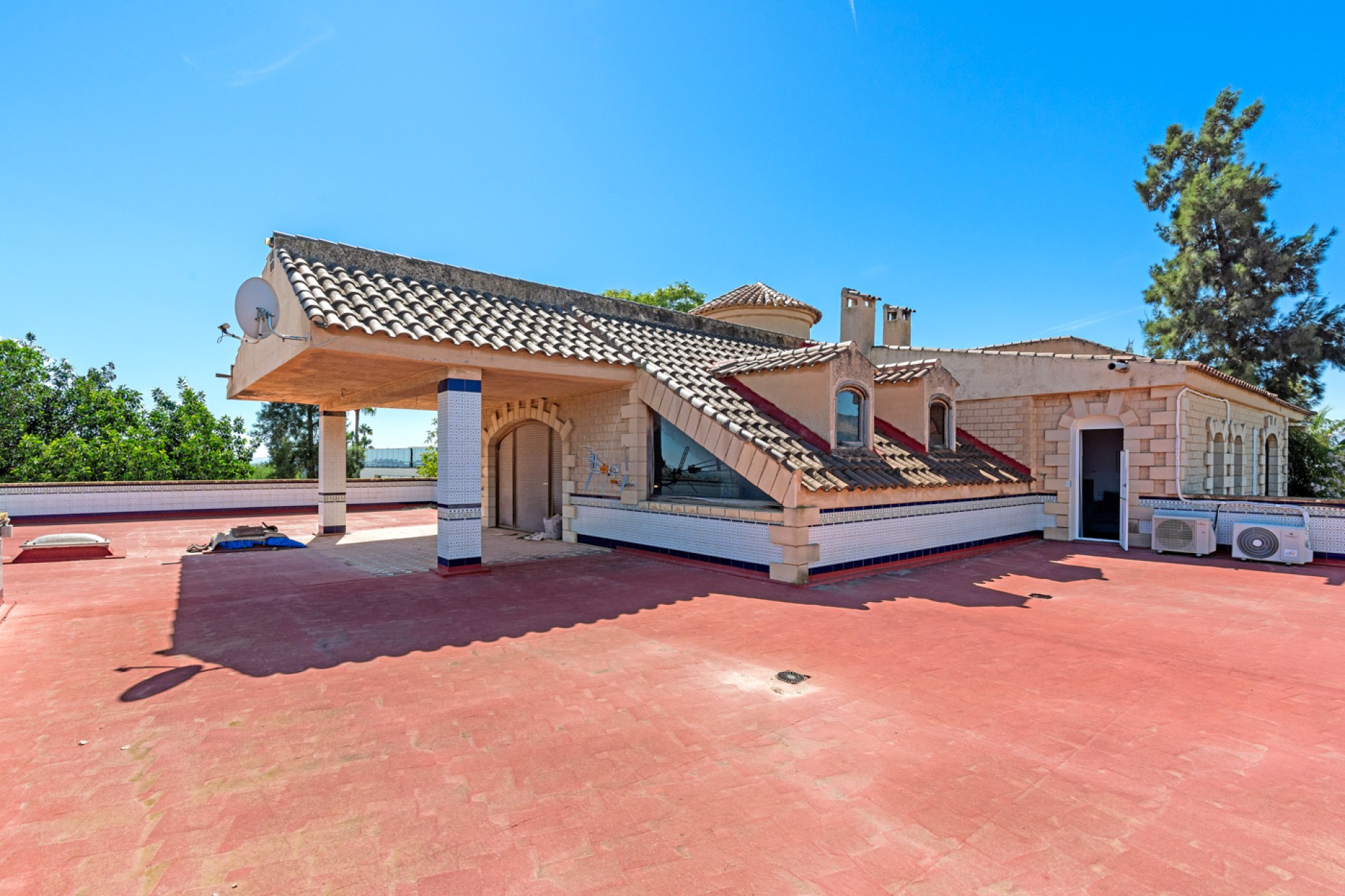 Resale - Villa - Crevillente