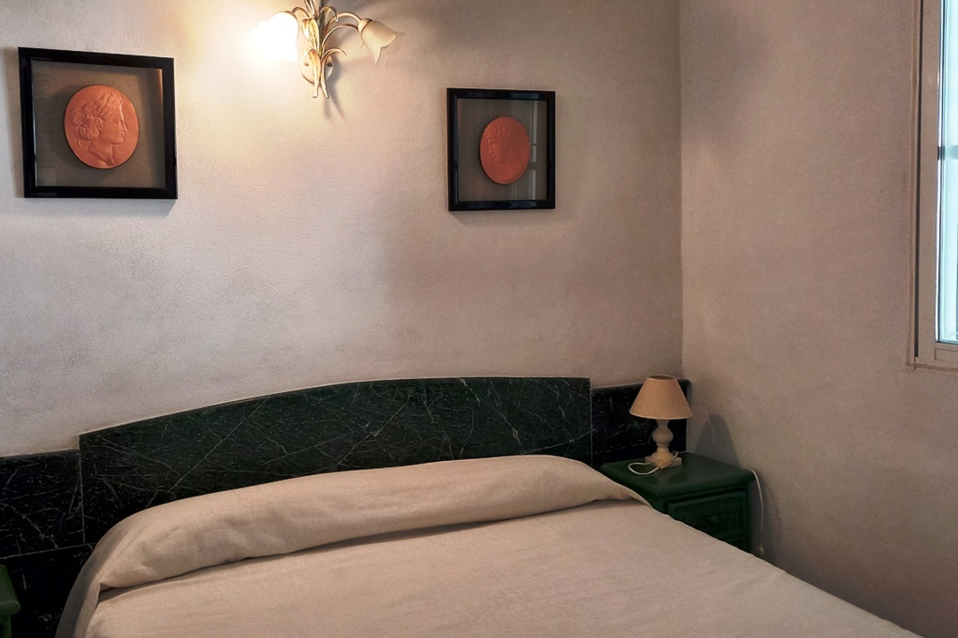 Resale - Villa - Denia