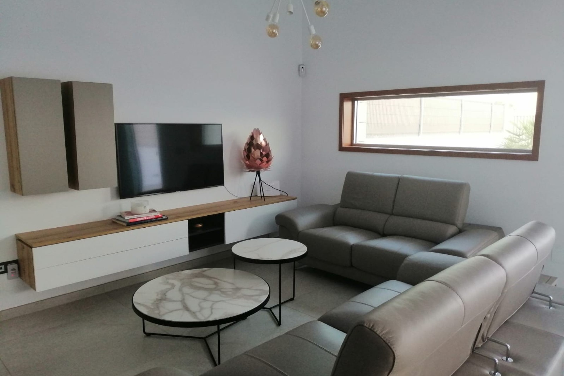 Resale - Villa - El Raso