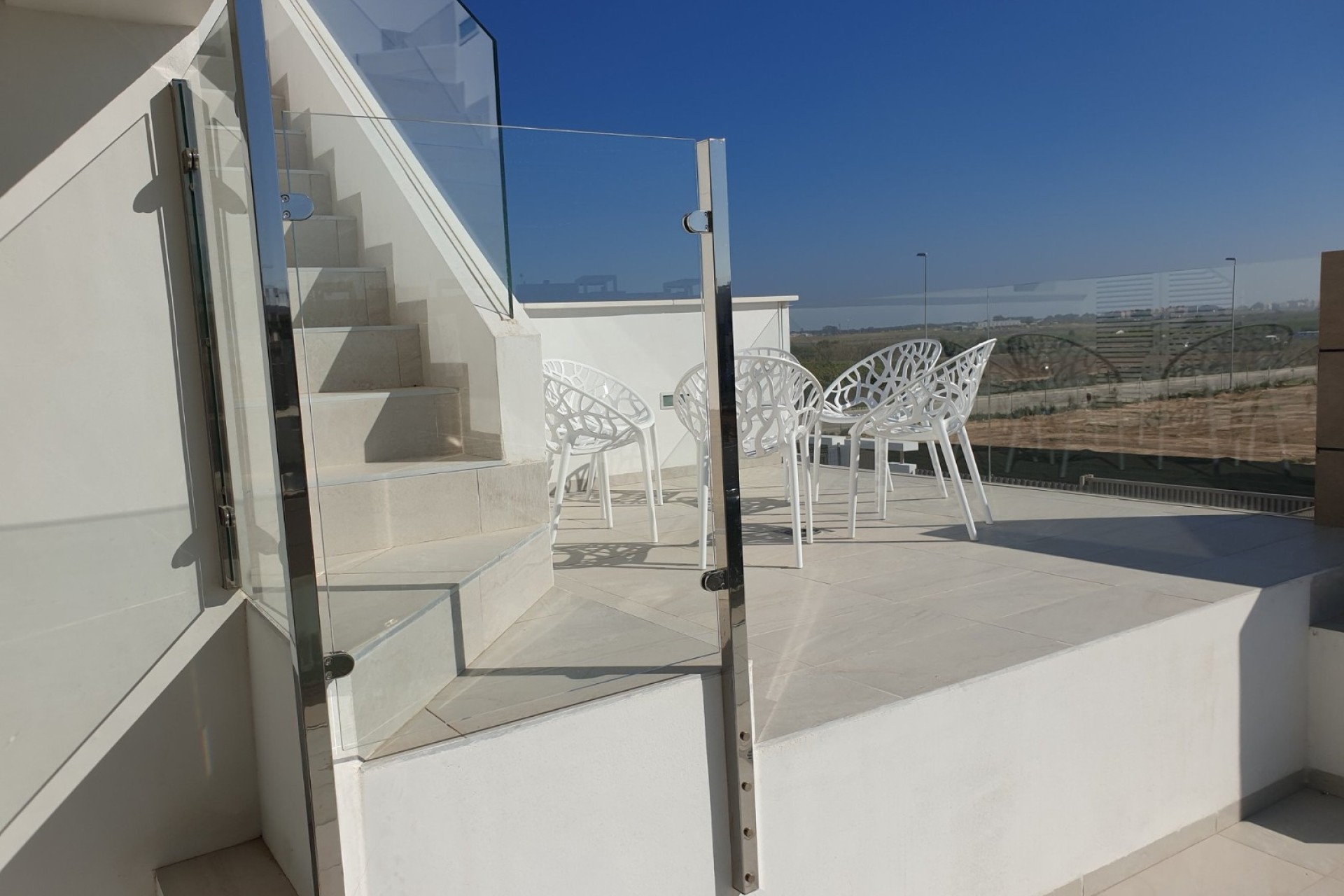 Resale - Villa - El Raso