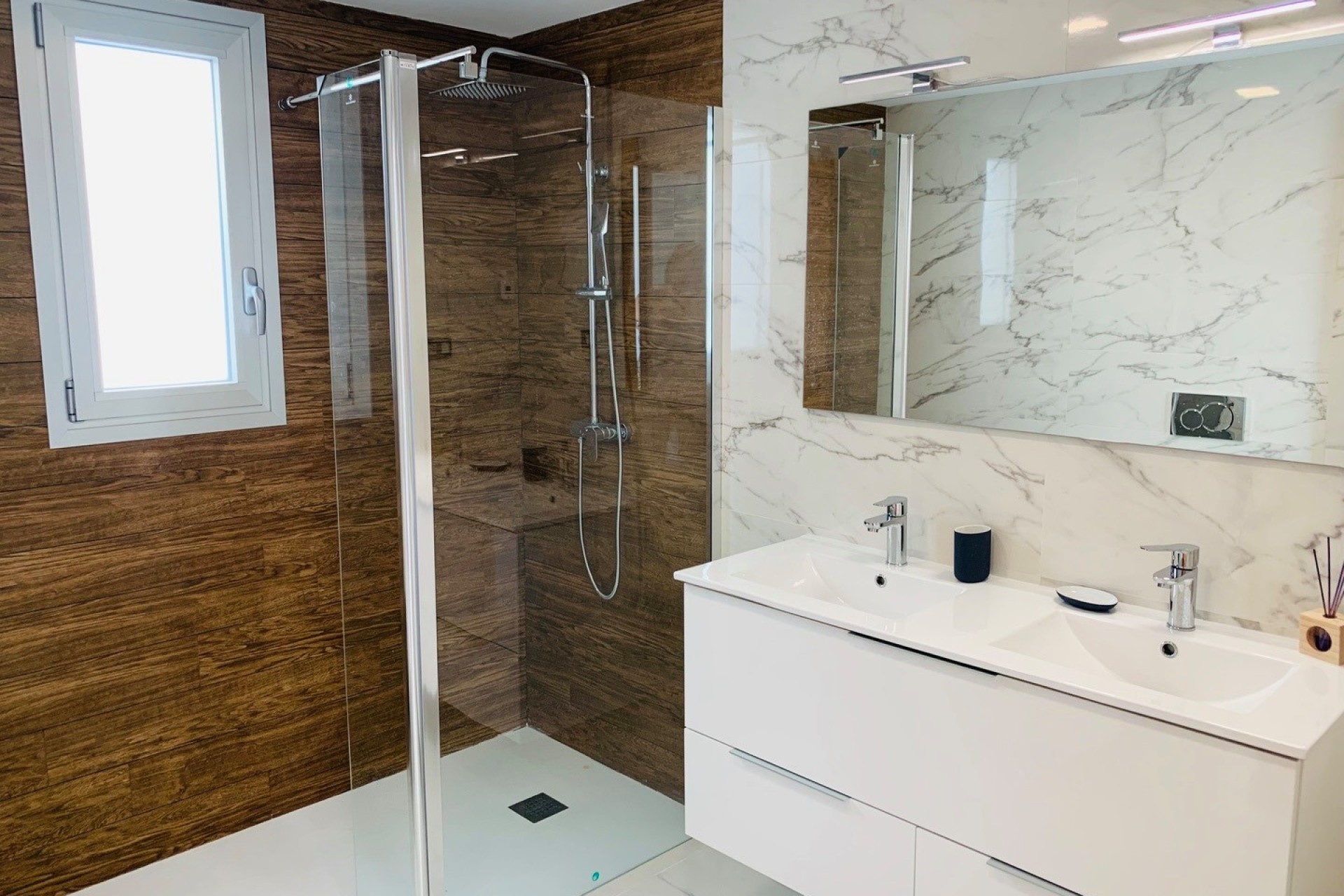 Resale - Villa - El Raso