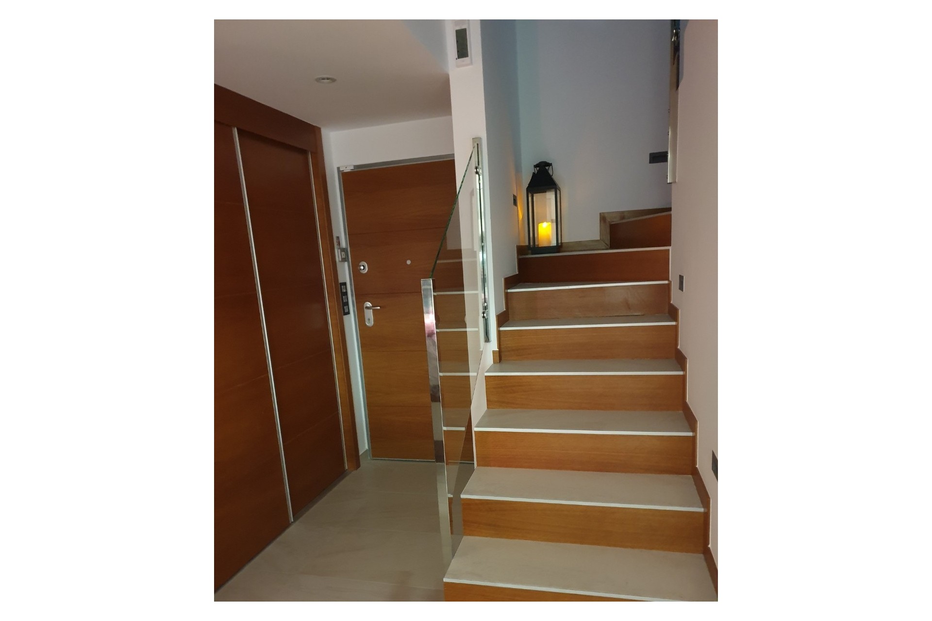 Resale - Villa - El Raso