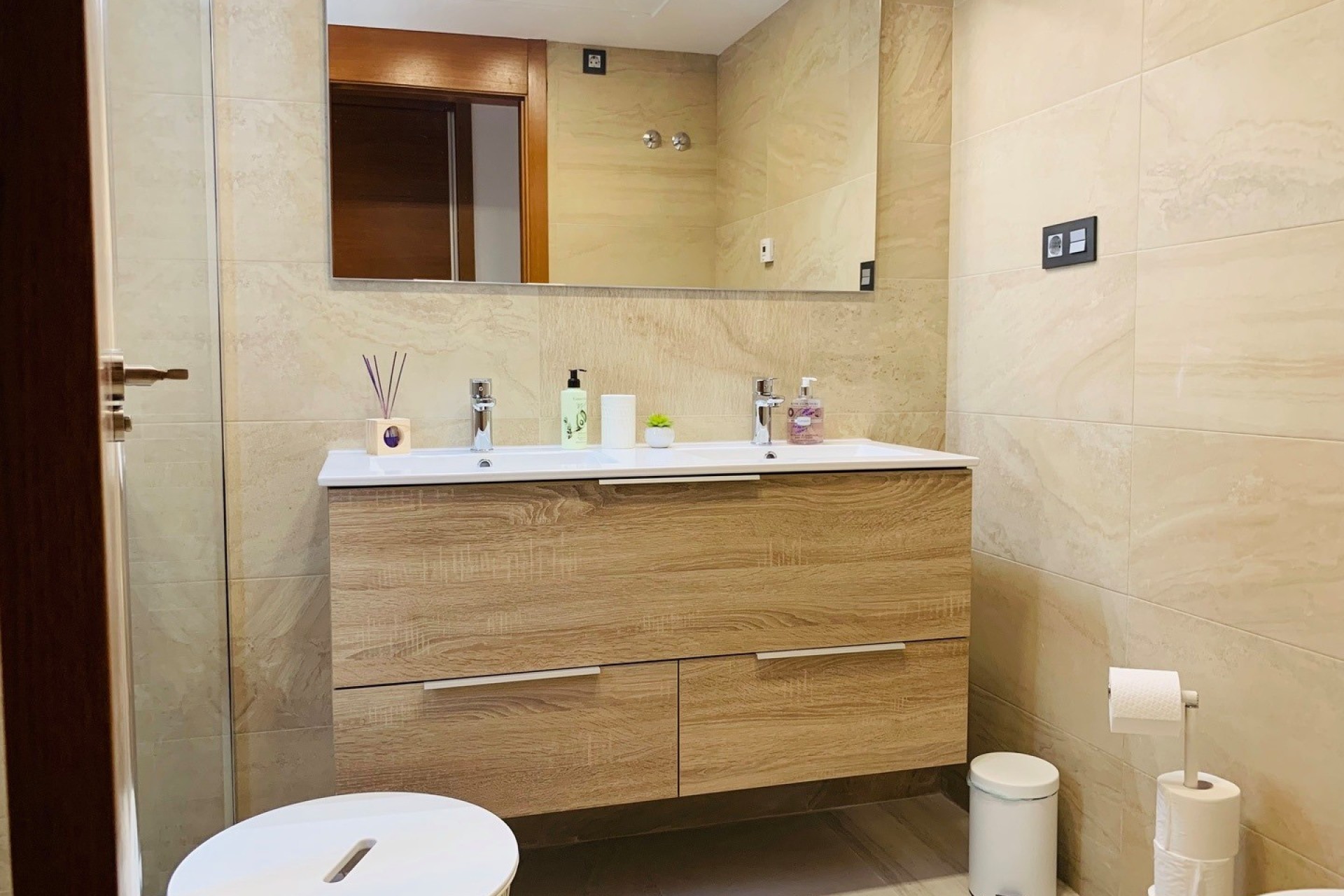 Resale - Villa - El Raso