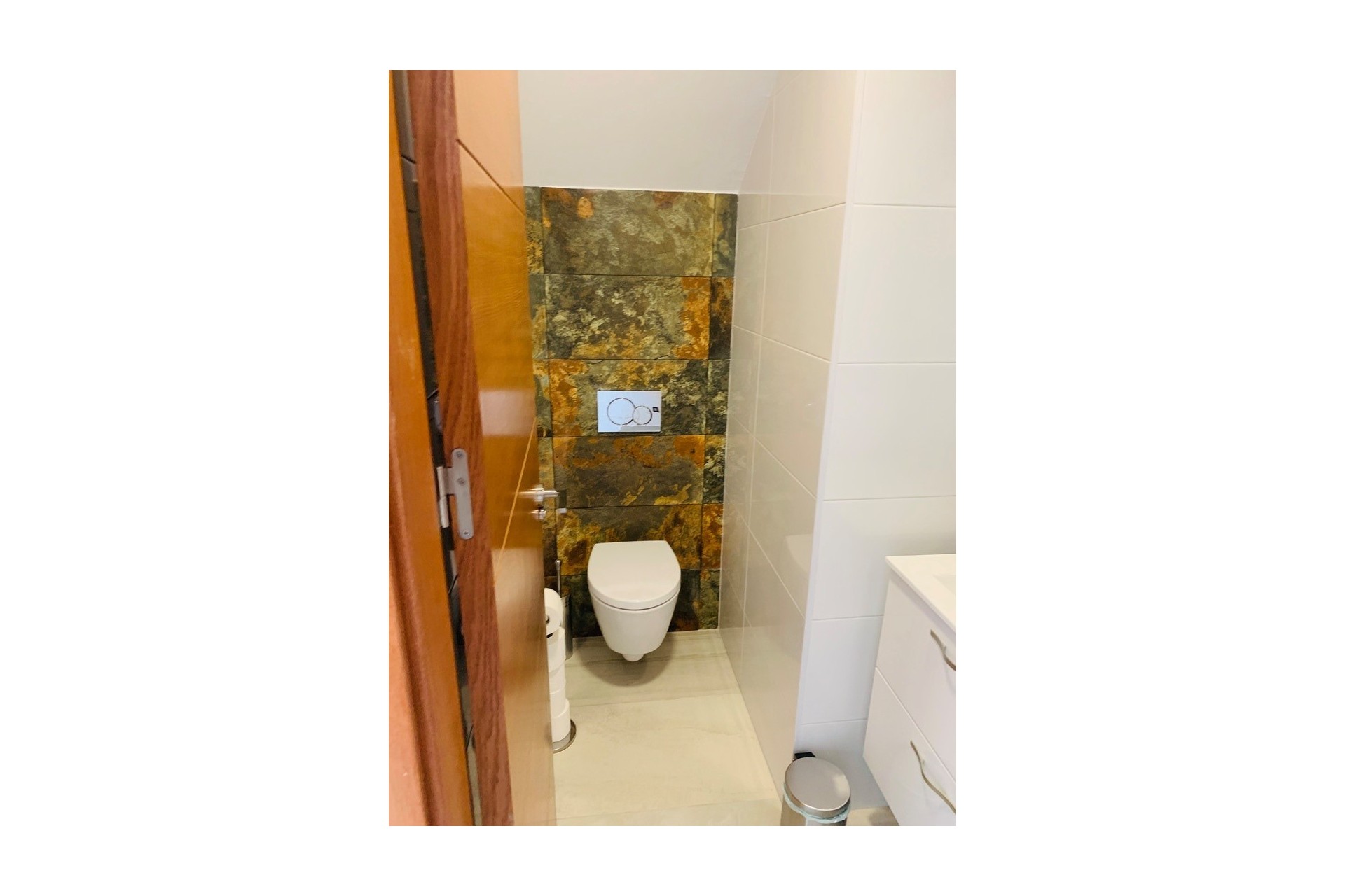 Resale - Villa - El Raso