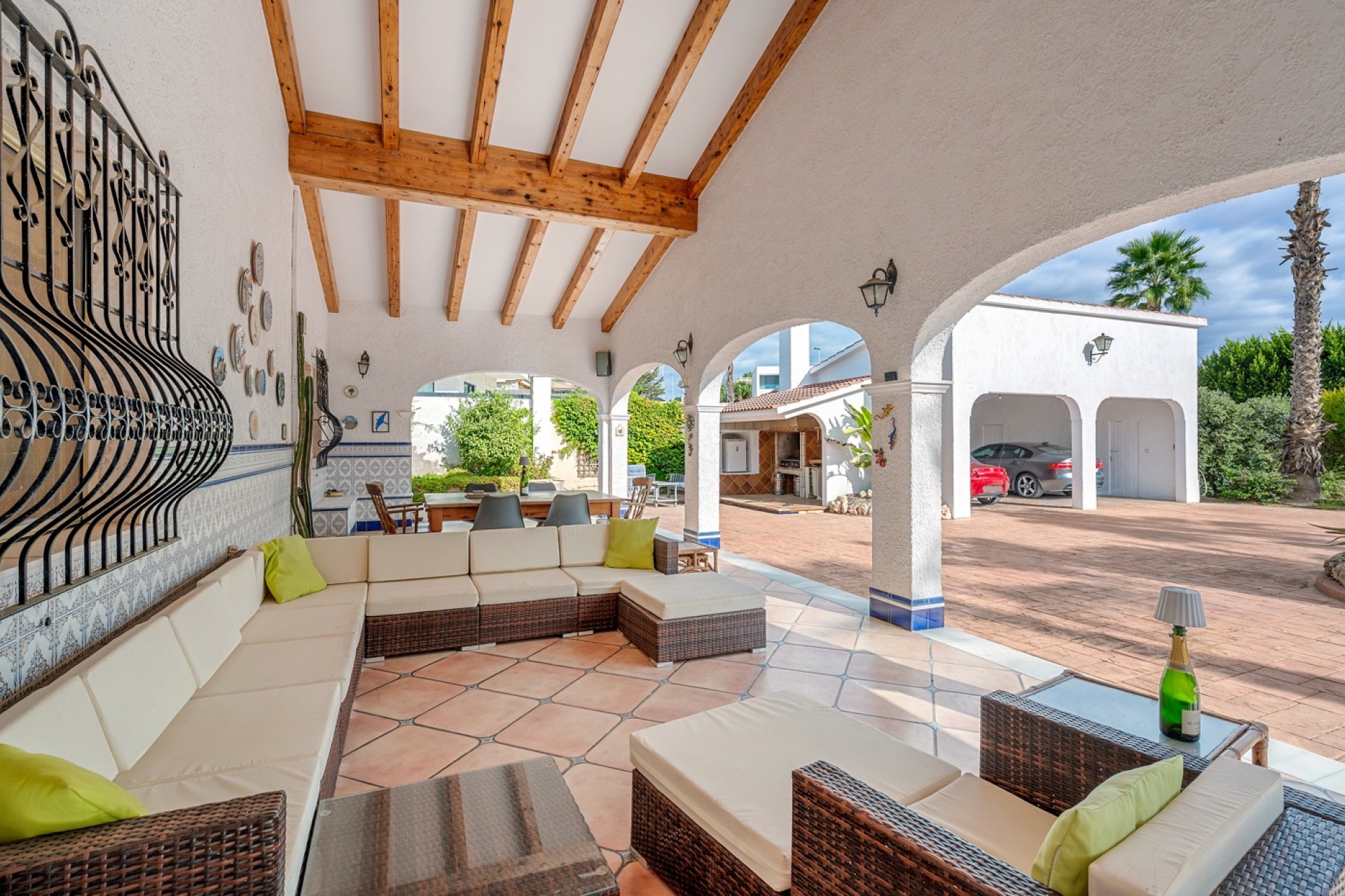 Resale - Villa - Elche