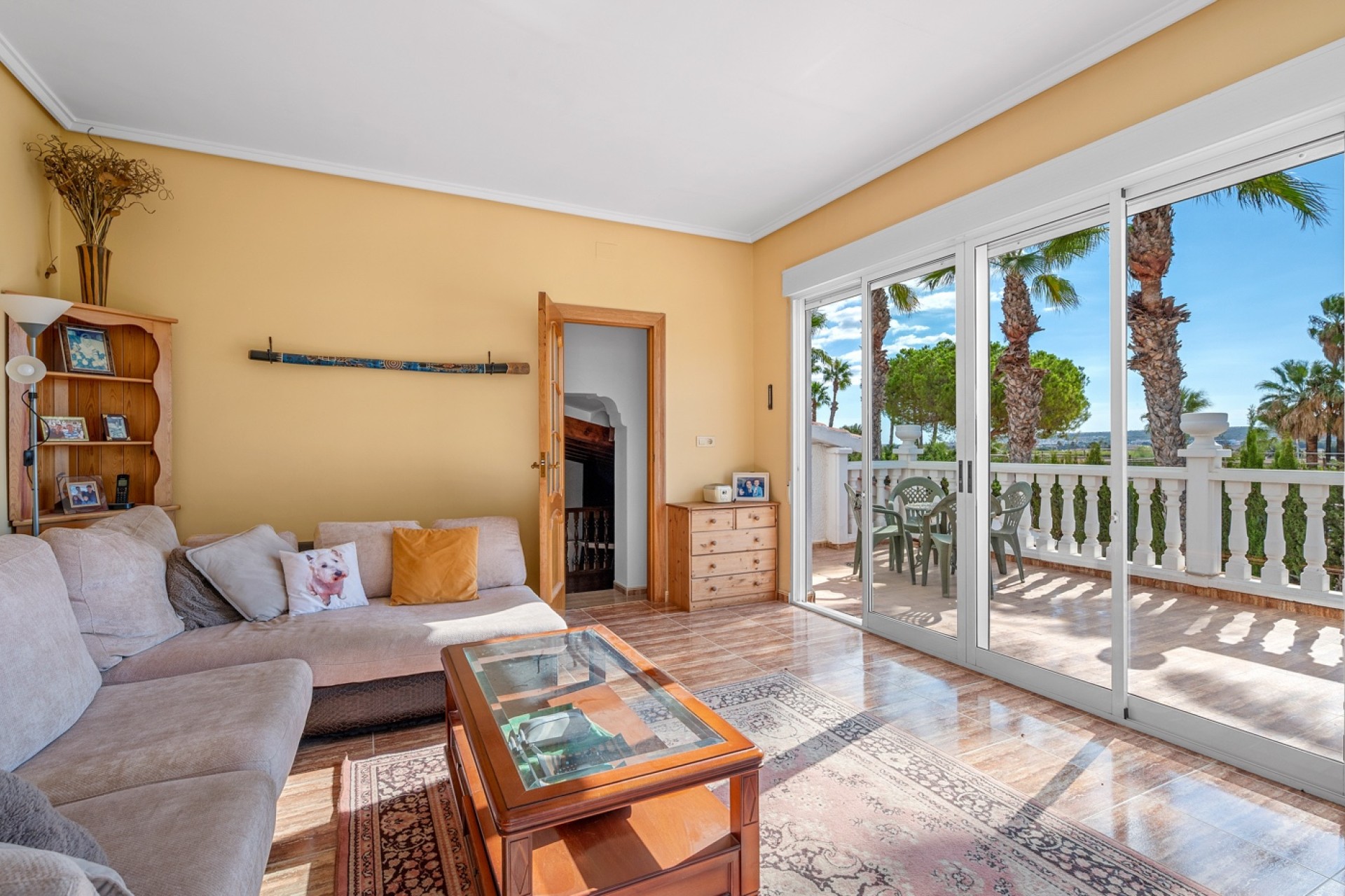 Resale - Villa - Elche