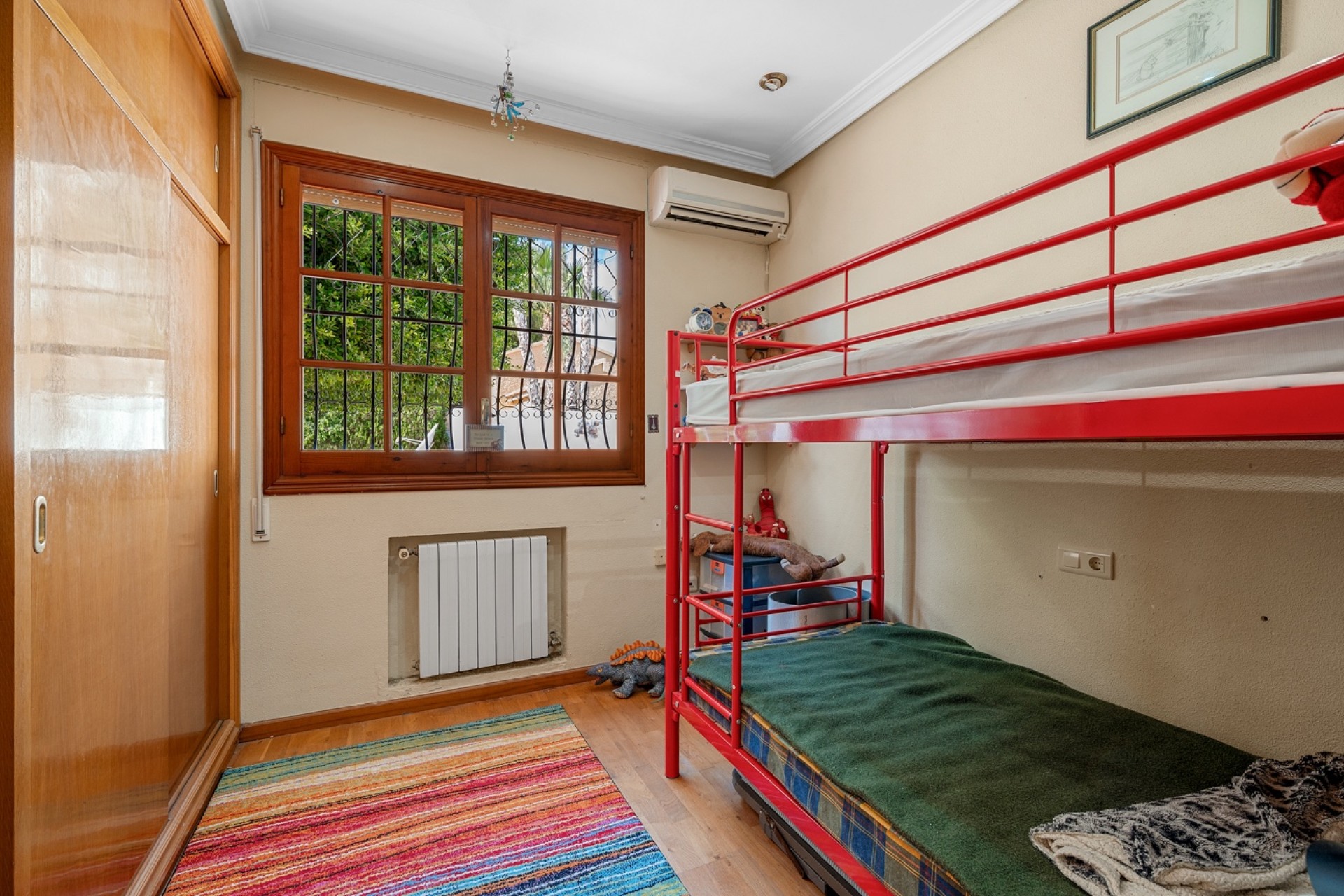 Resale - Villa - Elche