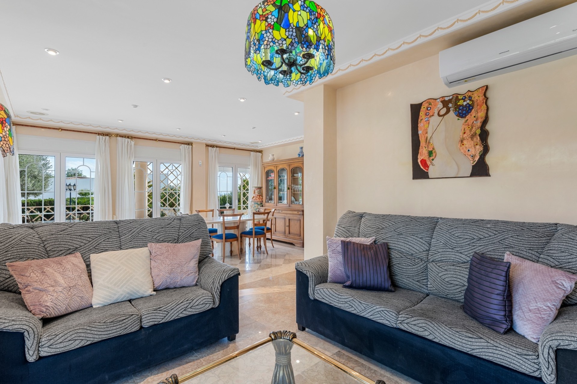 Resale - Villa - Elche