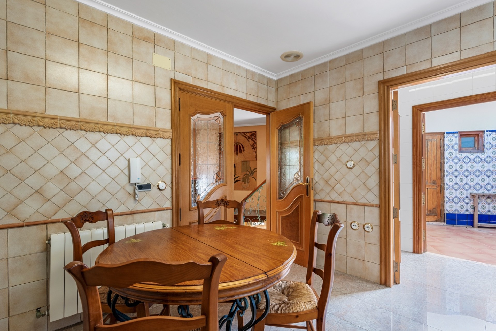 Resale - Villa - Elche