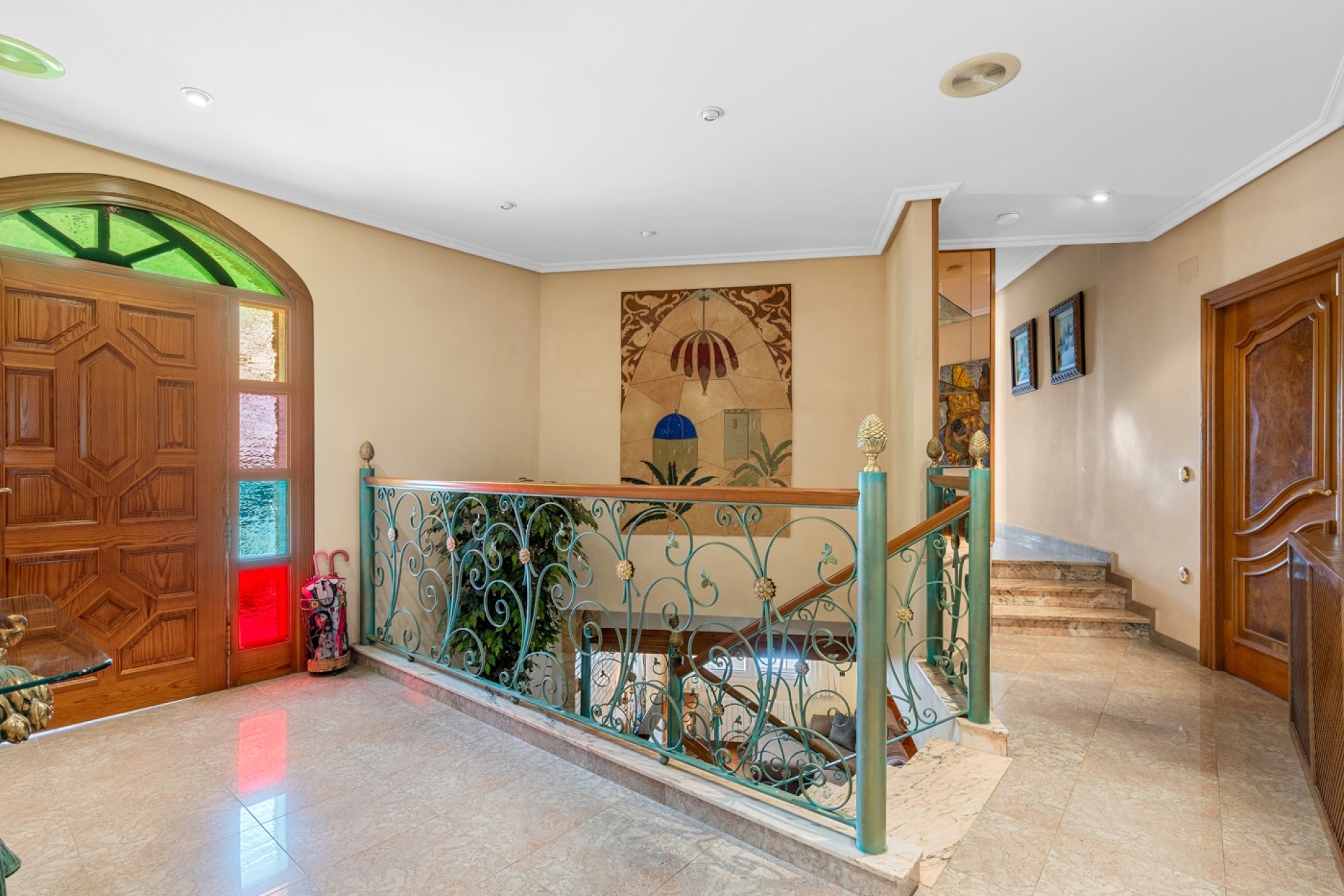 Resale - Villa - Elche