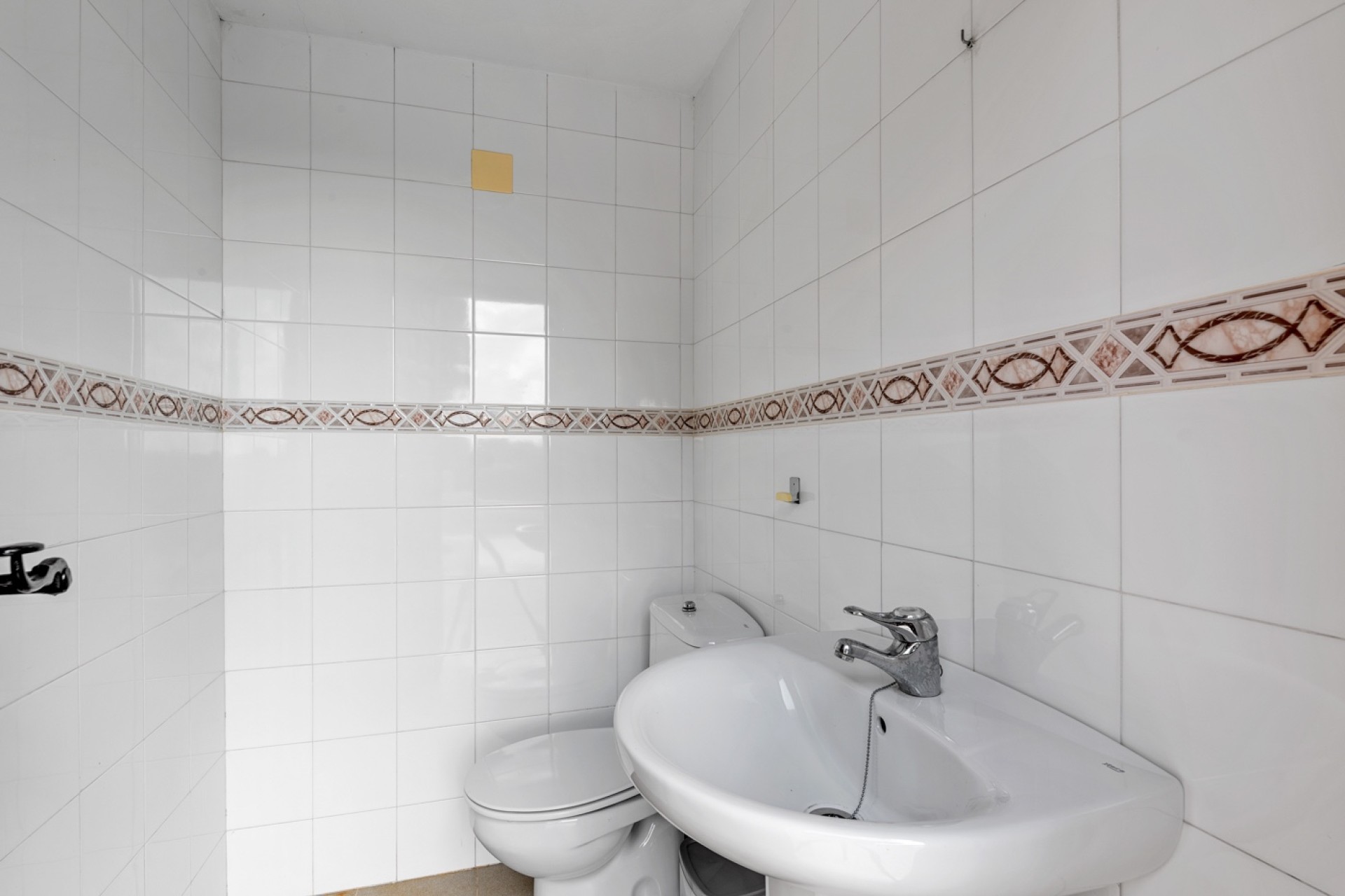 Resale - Villa - Elche