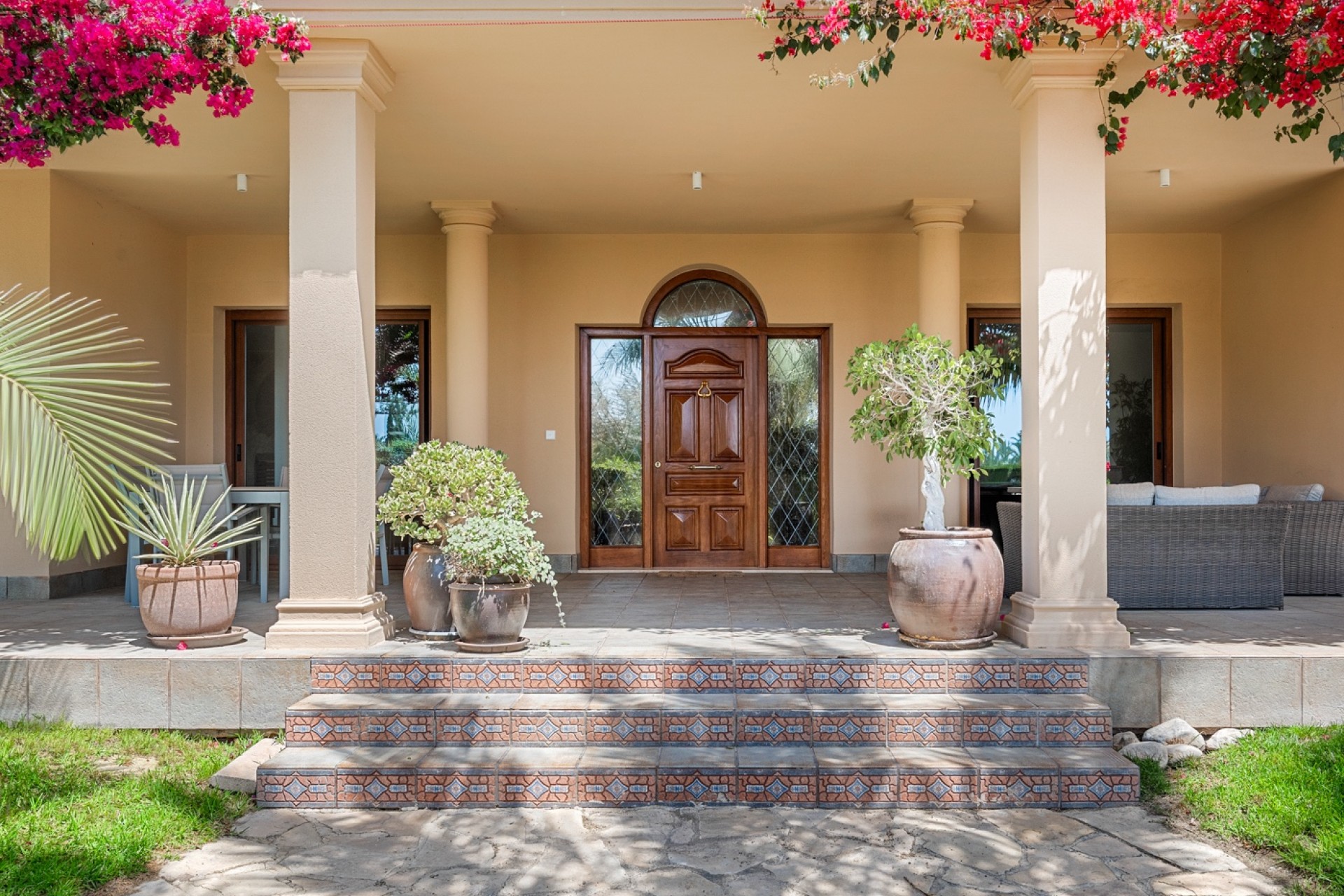 Resale - Villa - Elche