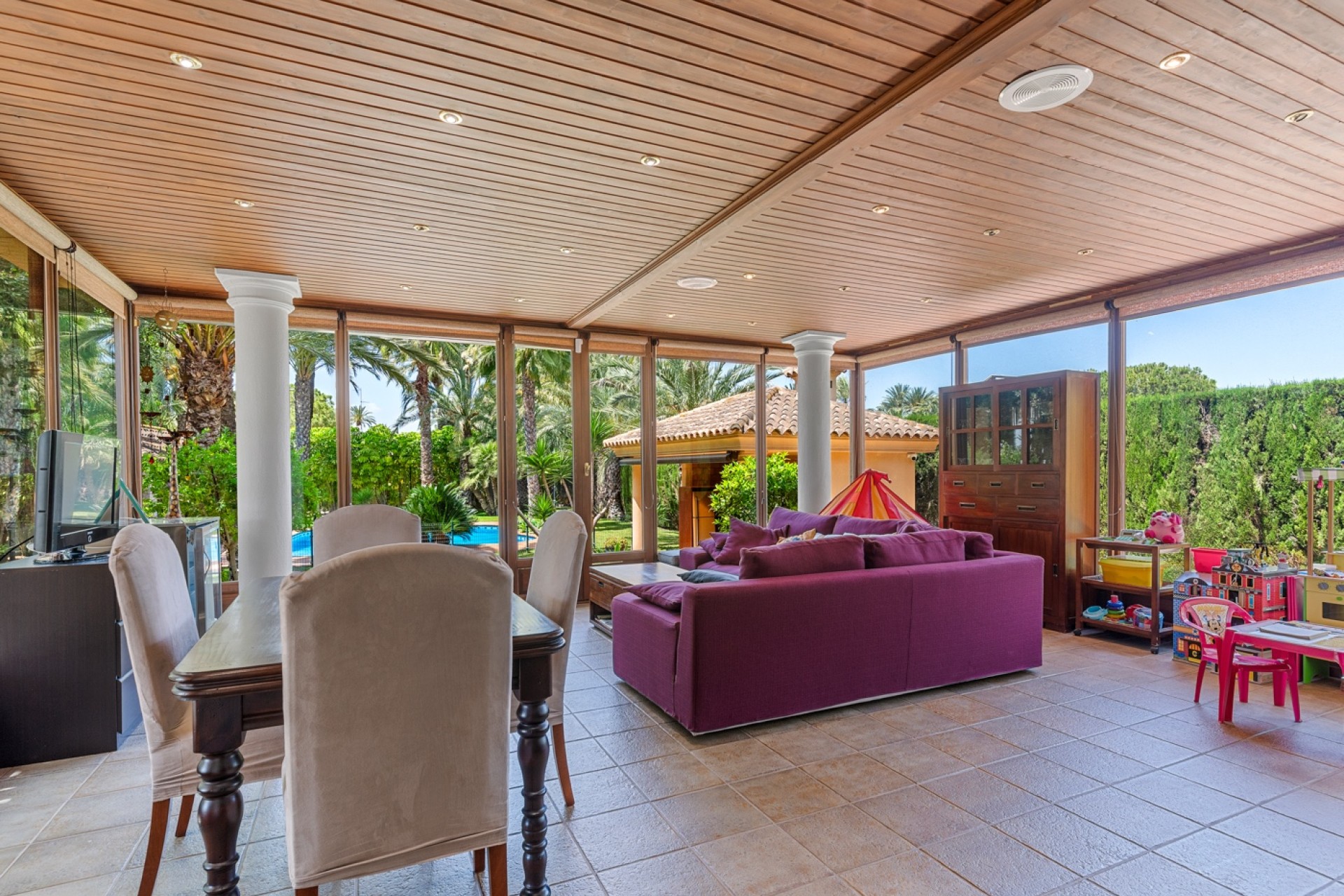 Resale - Villa - Elche