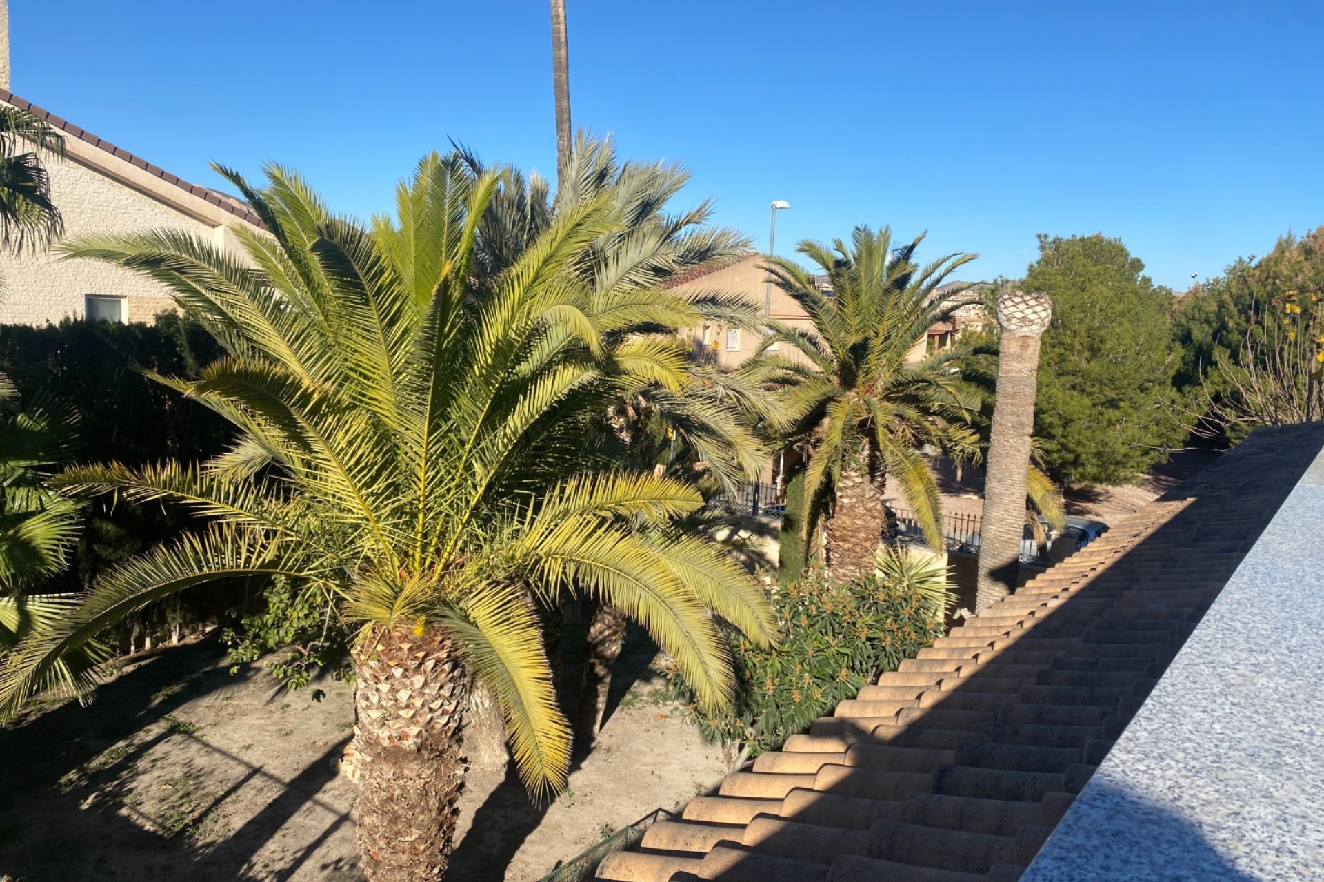 Resale - Villa - Elda