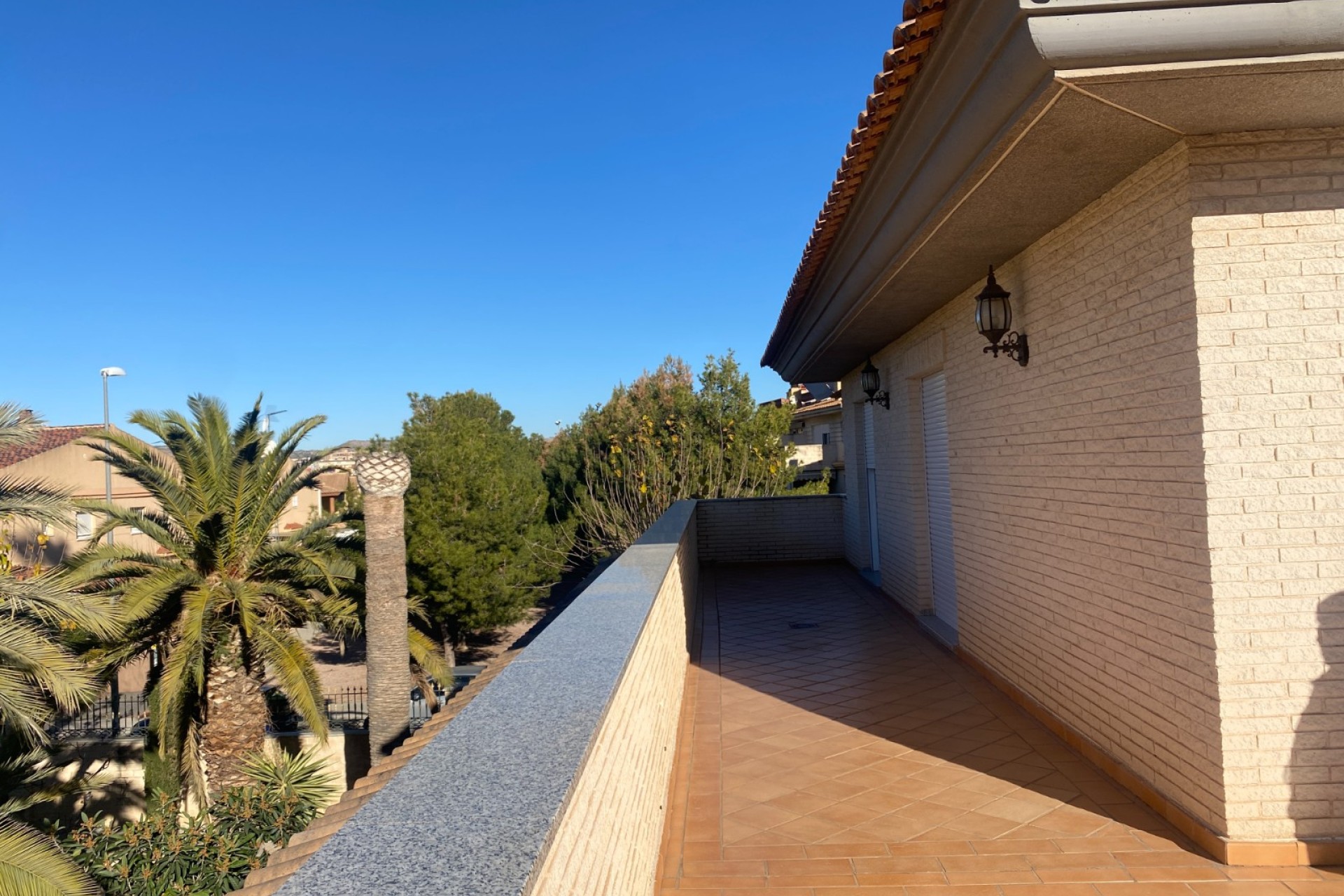 Resale - Villa - Elda